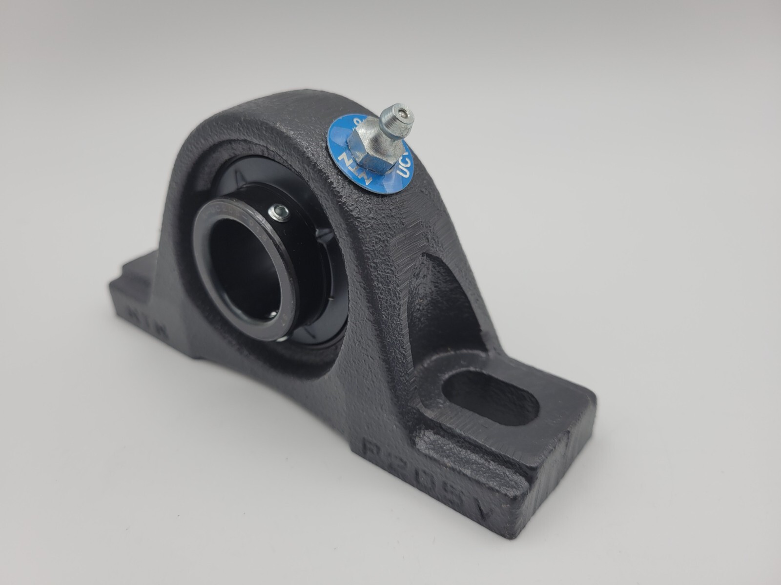NTN P205V 5RYT9 Pillow Block Ball Bearing A-UC205-015 15/16″ Bore Cast Iron NOS