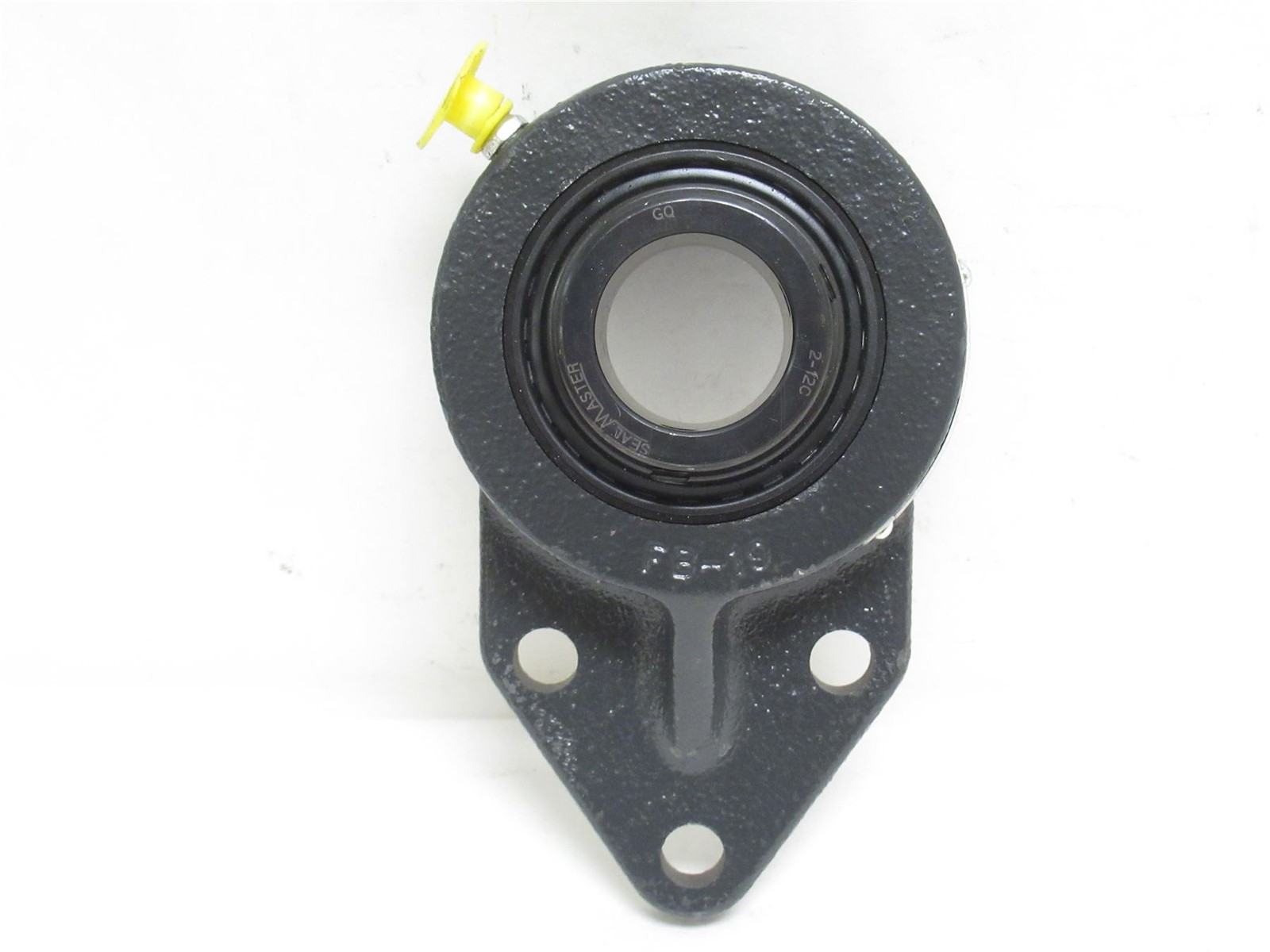 234890 New-No Box; Sealmaster FB-18C Flange Bearing; 1-1/8″ID; 3-Bolt Bracket