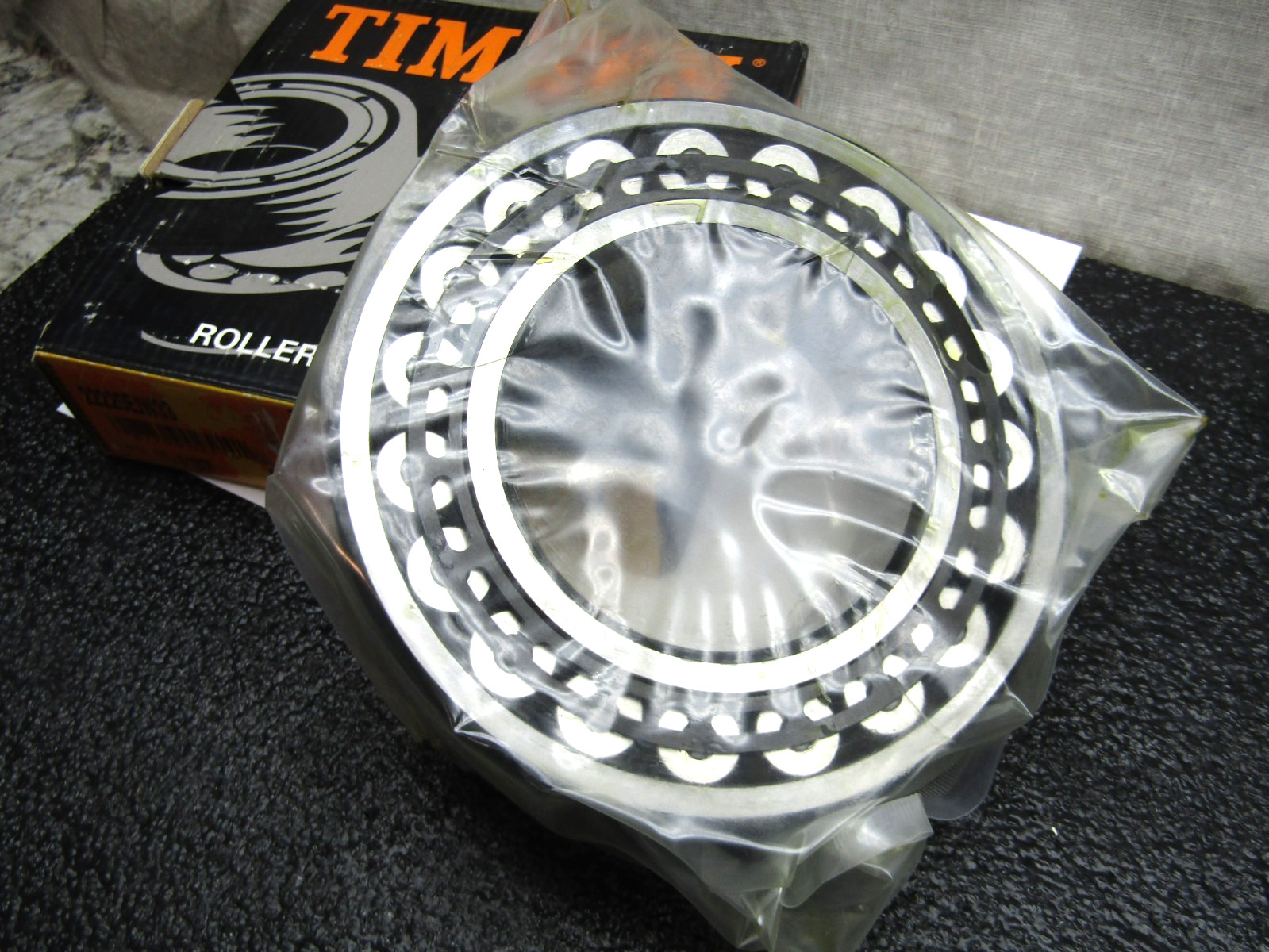 Timken 22220 EJ W33 100mm X 180mm X 46mm Spherical Roller Bearing