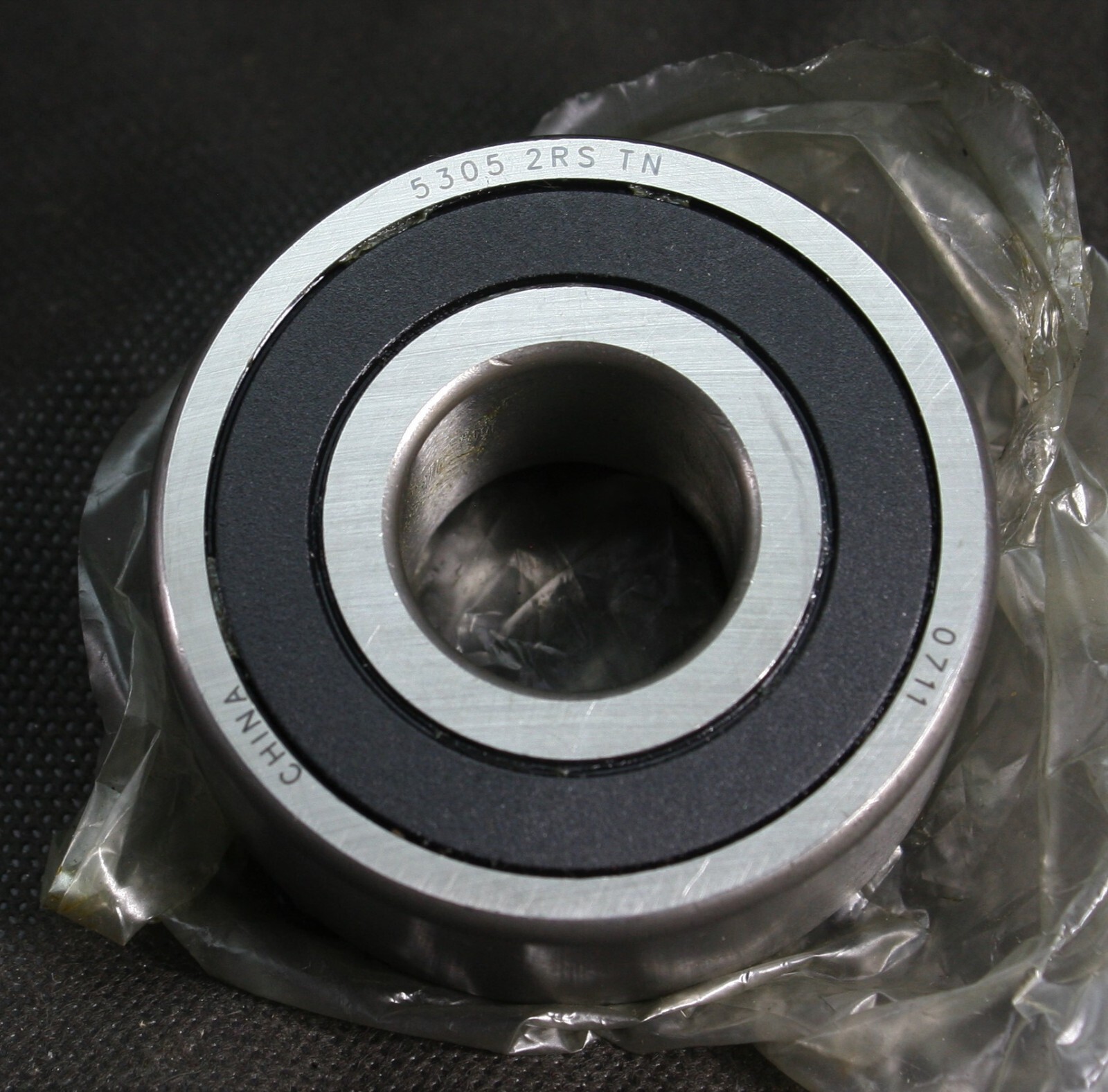 One (1) Generic 5305 2RS TN Angular Contact Bearing 25 MM Bore China NEW