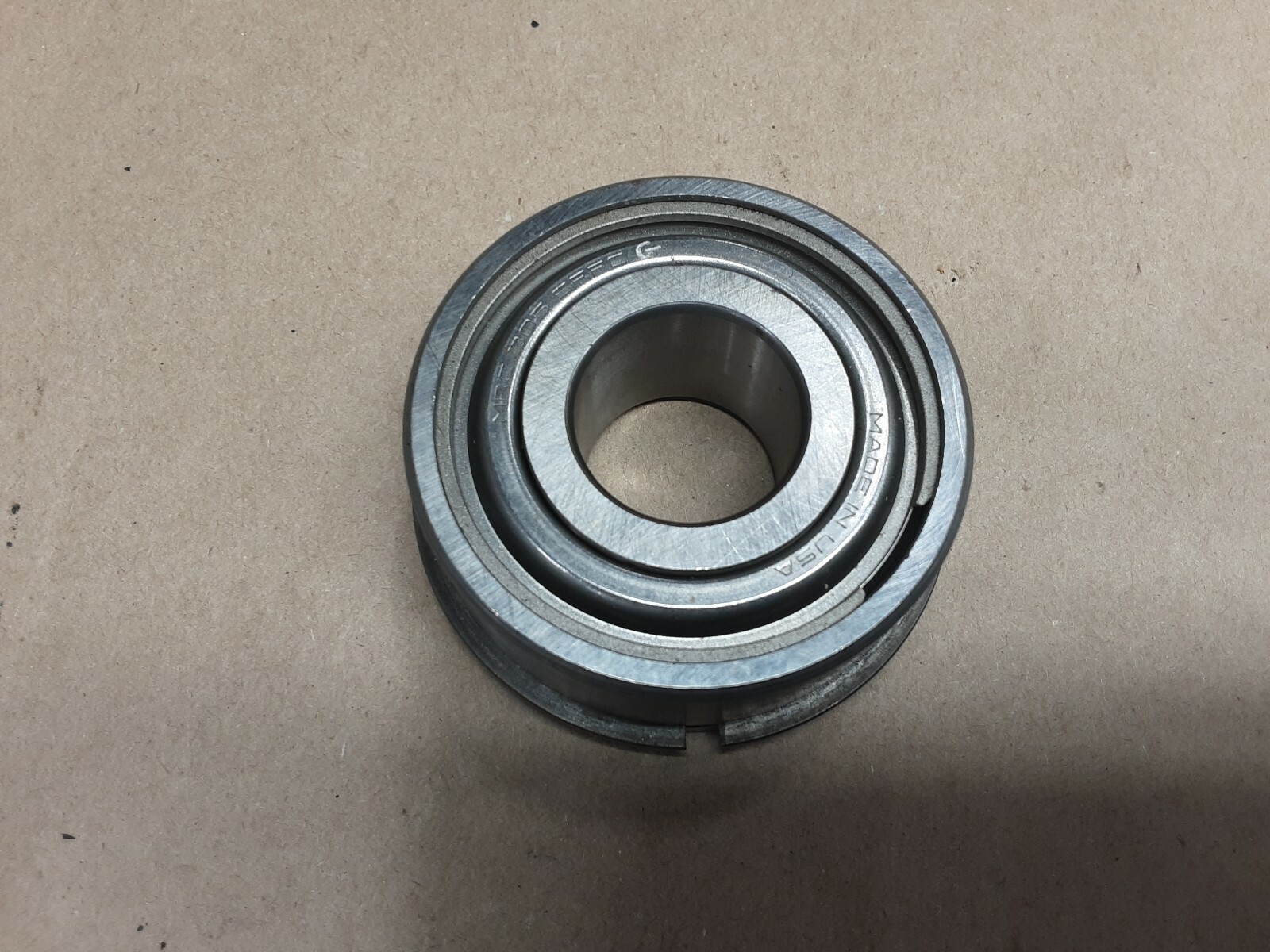 MRC SKF 305SFFCG Deep Groove Bearing 25mm x 62mm x 25MM #04H69