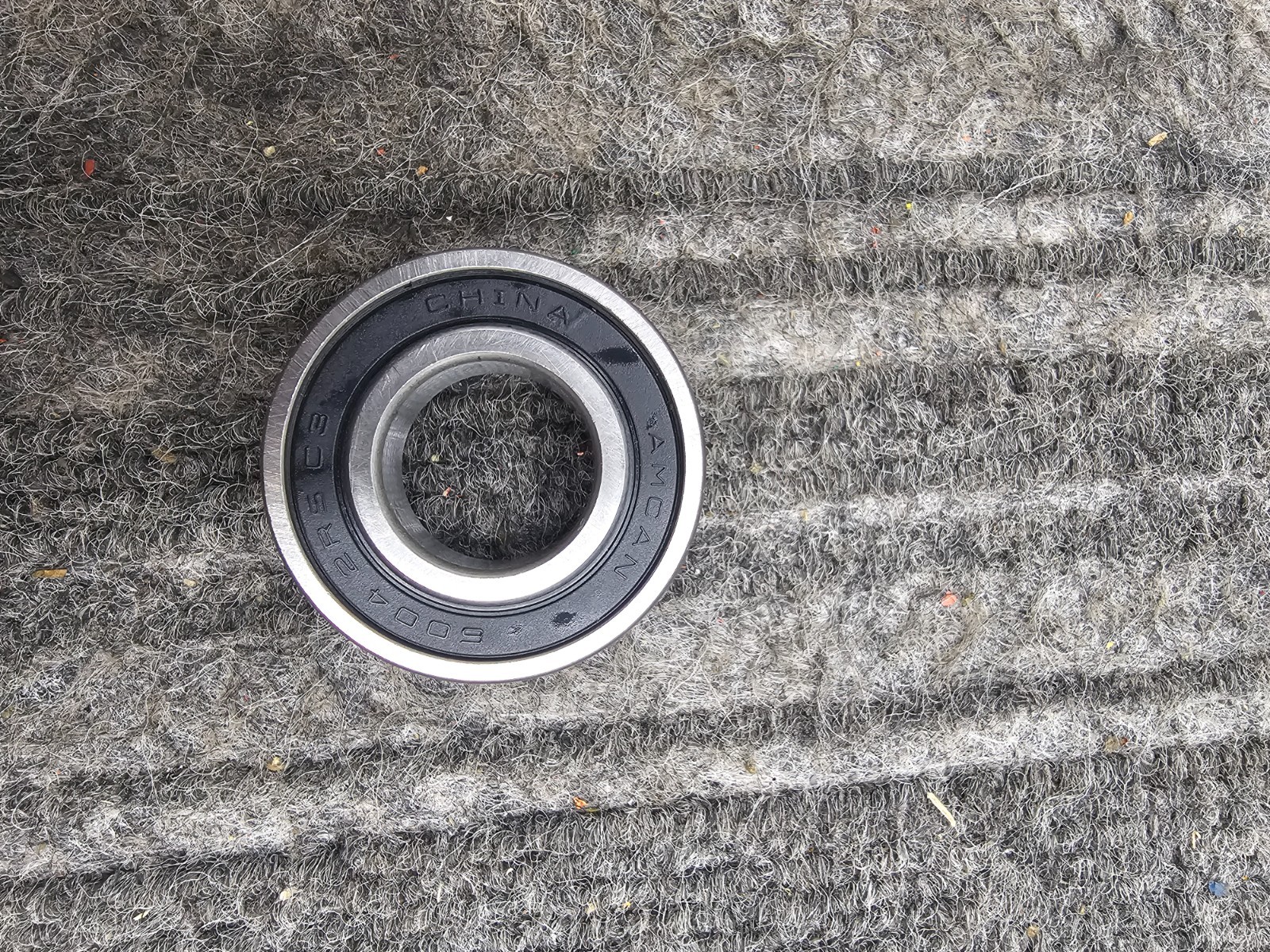 (QTY 10) AMCAN 6004 2RS C3 Sealed Single Row Ball Bearing 20mm x 42mm x 12mm