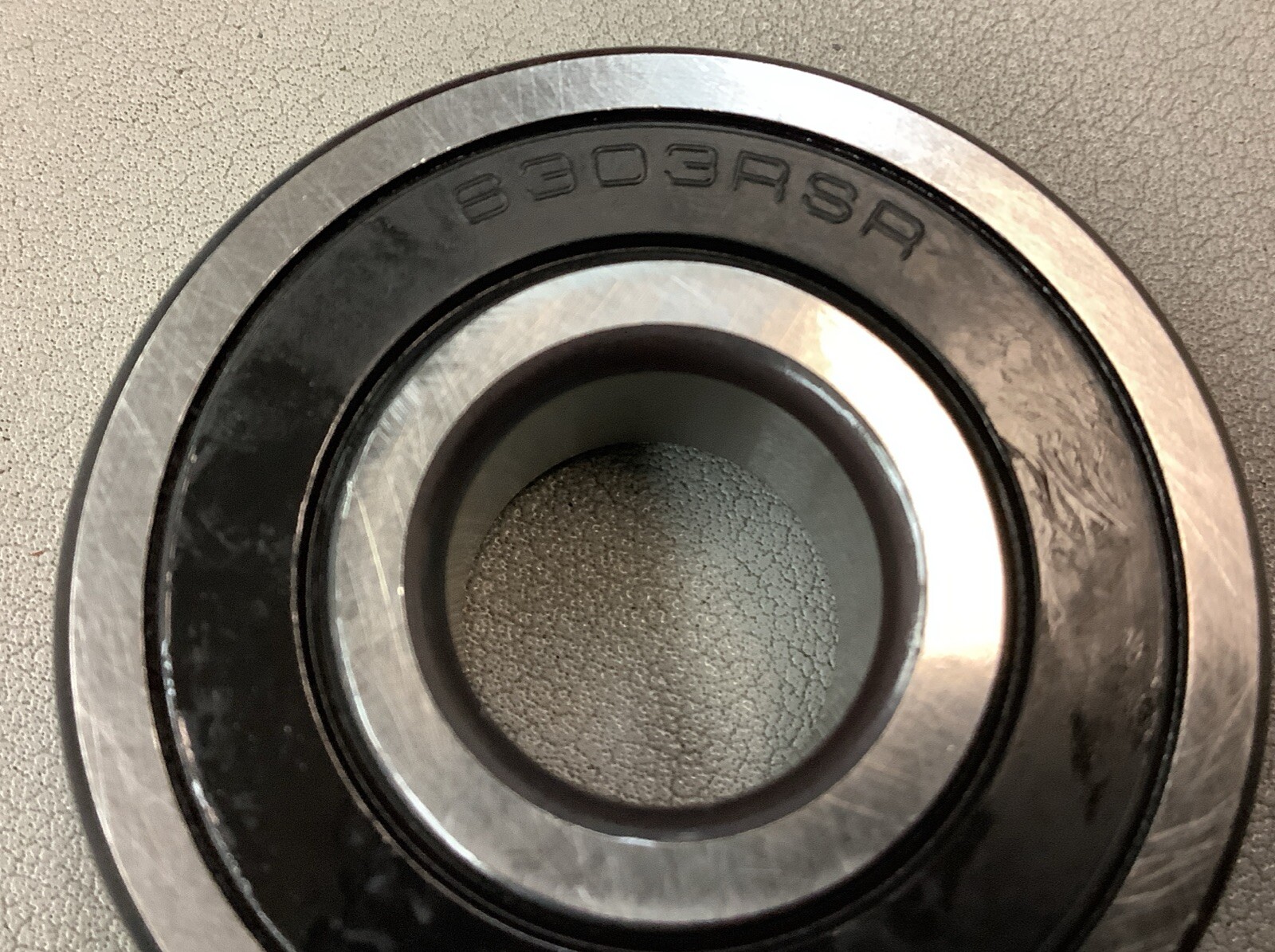 Lot of 4 FAG 6303.2RSR Deep Groove Ball Bearings (B269)