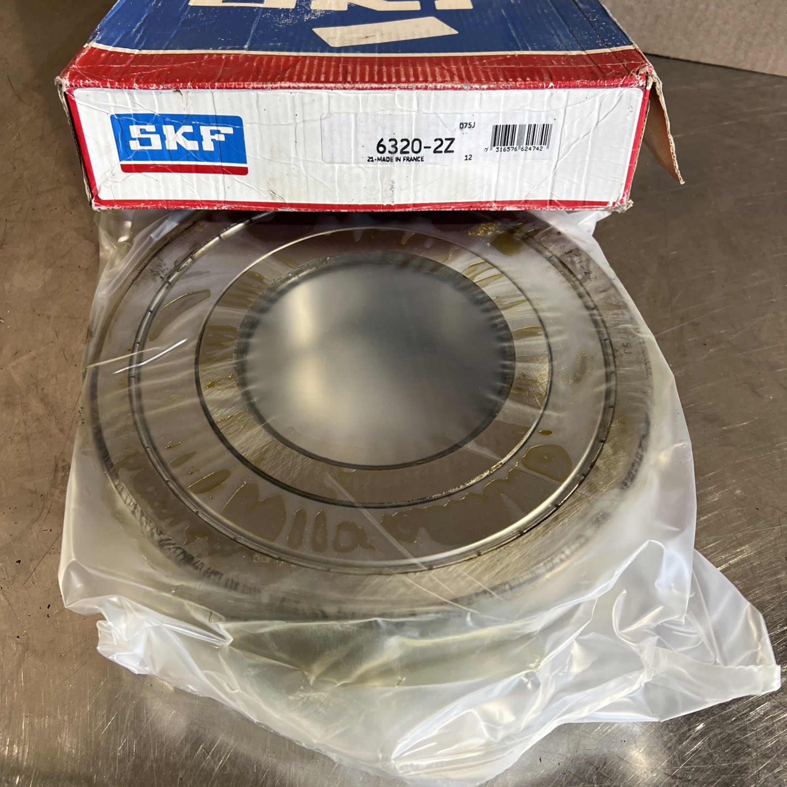6320-2Z SKF Single Row Ball Bearing Nos Surplus
