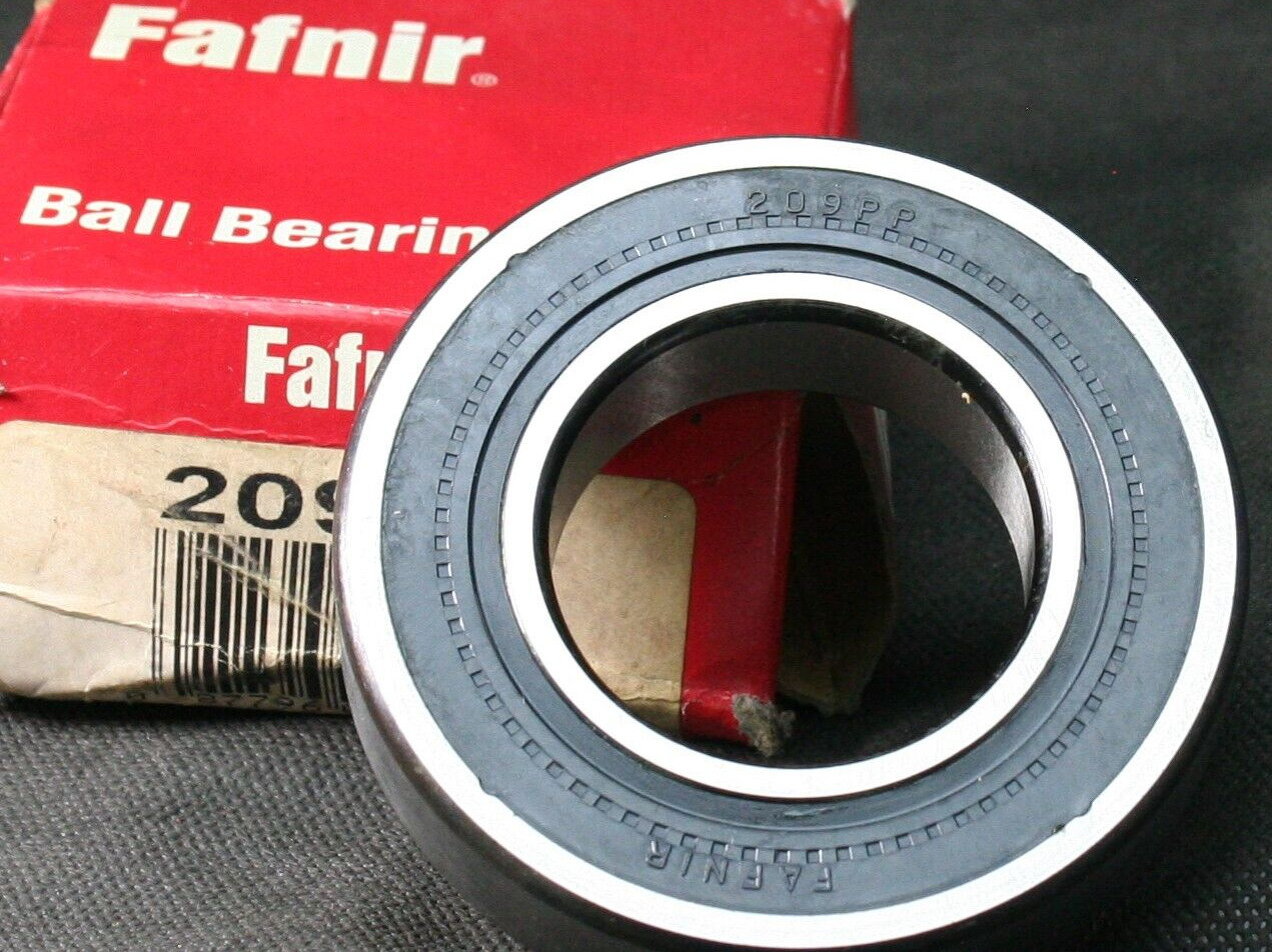 One (1) Fafnir Torrington 209 PP Deep Groove Bearing 45 MM ID Red Box NEW
