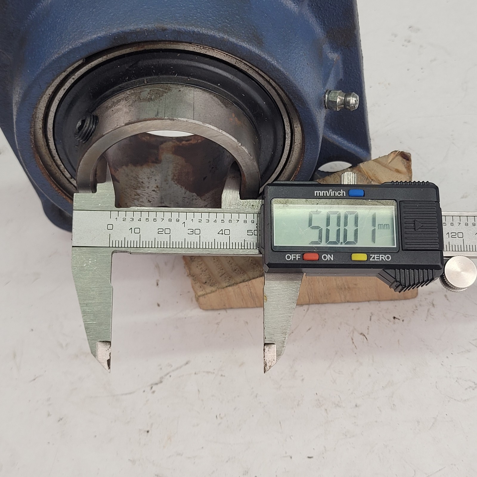 SKF YAR 210-2F Insert Ball Bearing W/FY510M Flange O.D. 62.50mm, I.D. 50mm