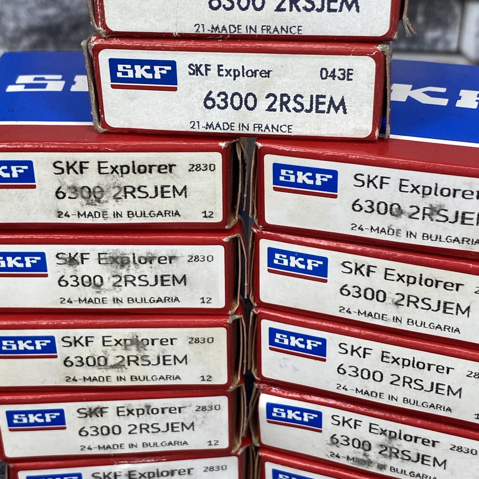 (13) SKF 6300 2RSJEM Sealed Deep Groove Ball Bearings New In Box