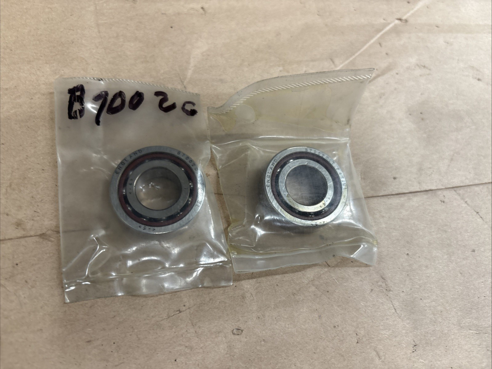 (Lot 0f 3) B7002C.T.P4S.UL Spindle Angular Contact Ball Bearing 15x32x9 mm