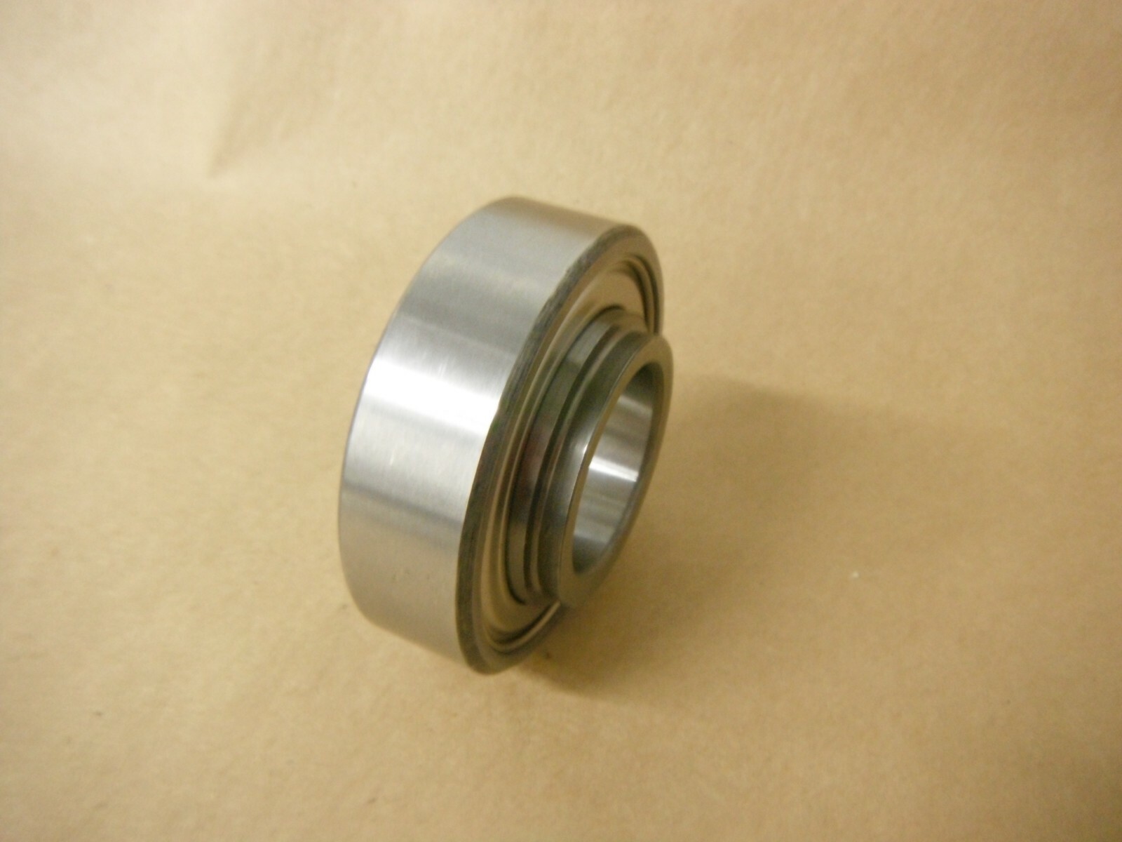 CSA 206-18 BALL BEARING INSERT MISSING COLLAR