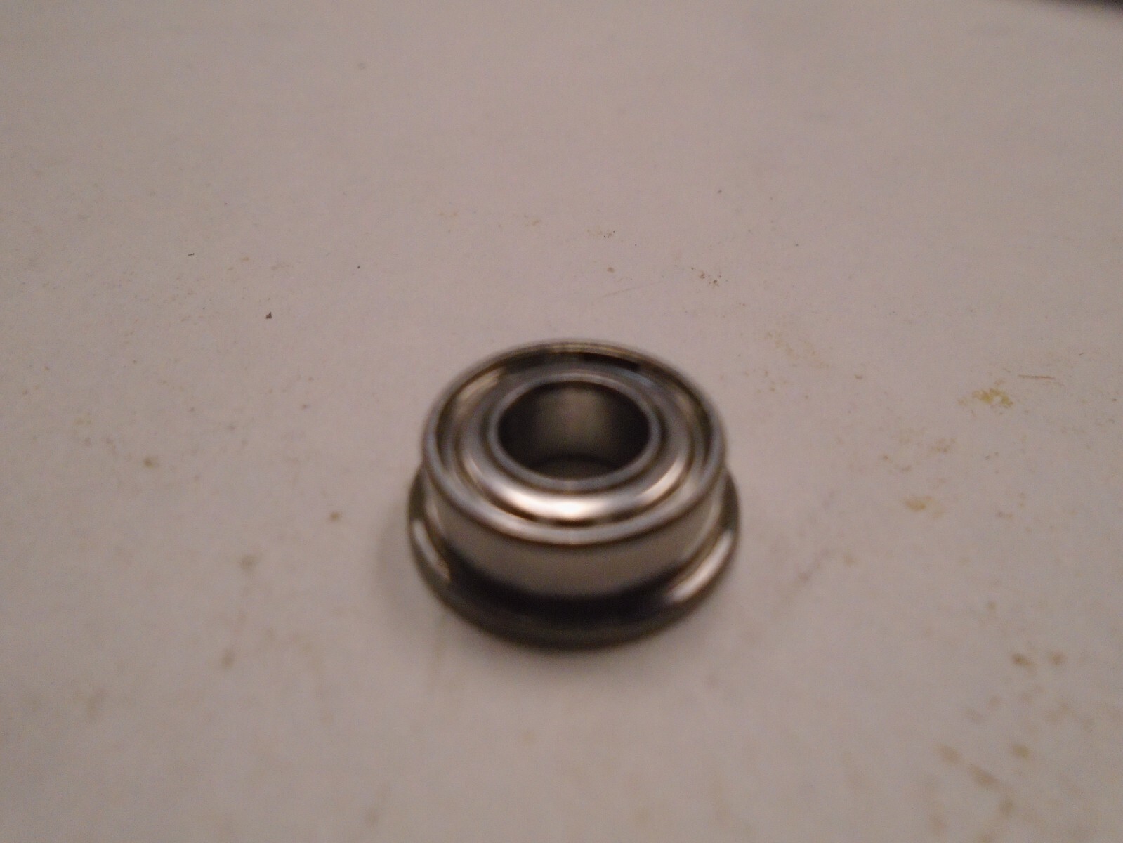 NMB DDLF-1360 ZZR F686-ZZ LF-1360ZZR PRECISION FLANGED BEARING 6X13X5 mm JUNE102