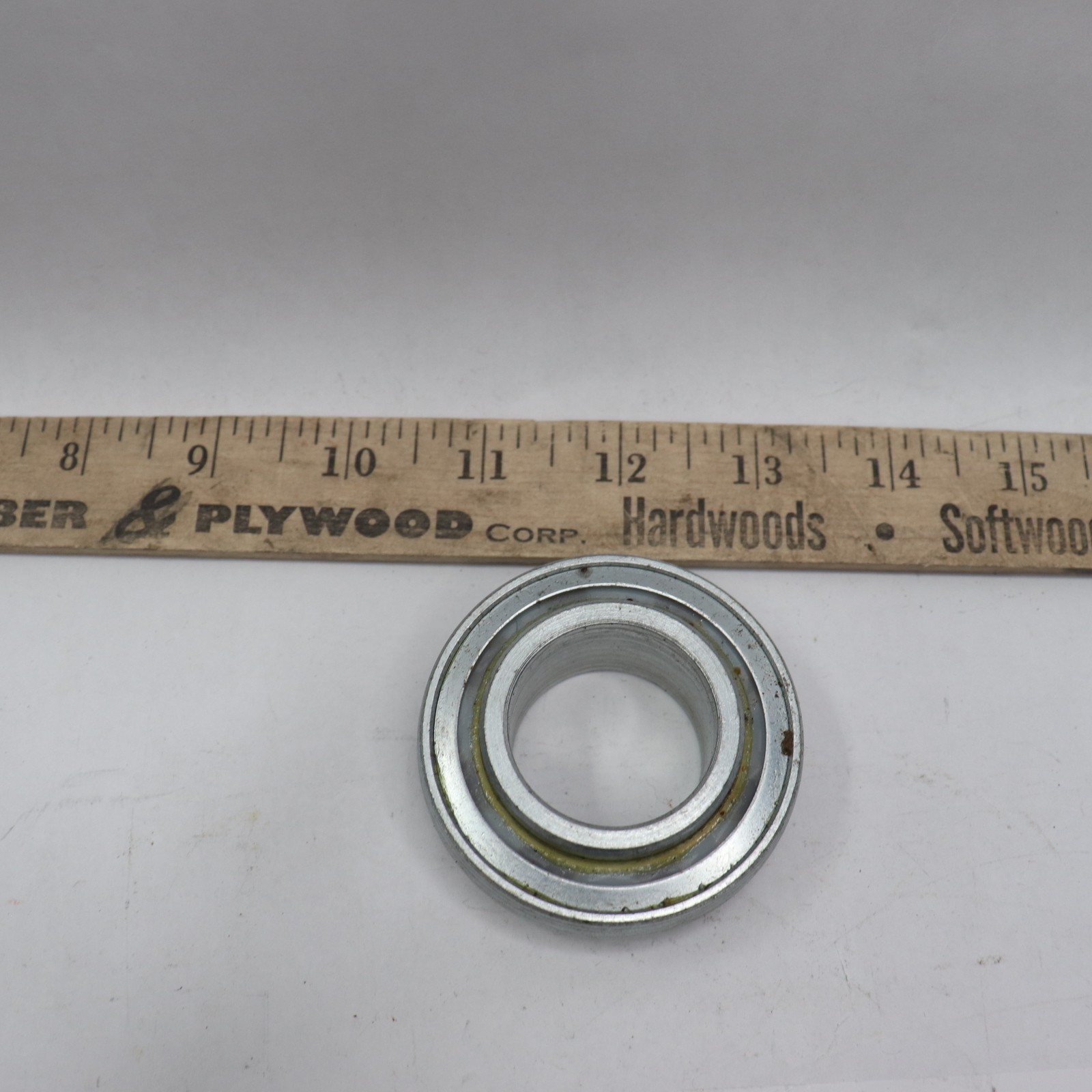 Rotary Bearing 2-1/2″ OD x 1-1/4″ ID x 1″ Center Bore x 5/8″ Wheel Height