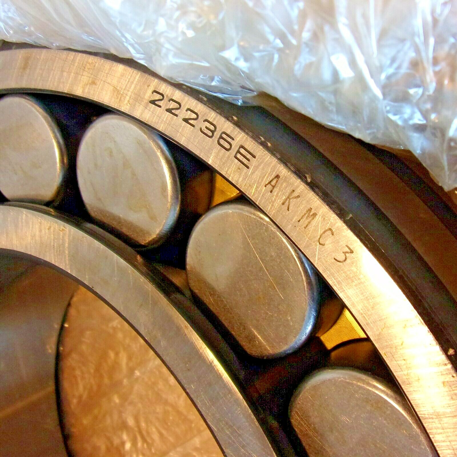 FAG 180mm x 320mm x 86mm Tapered Bore Spherical Roller Bearing 22236E AKMC3