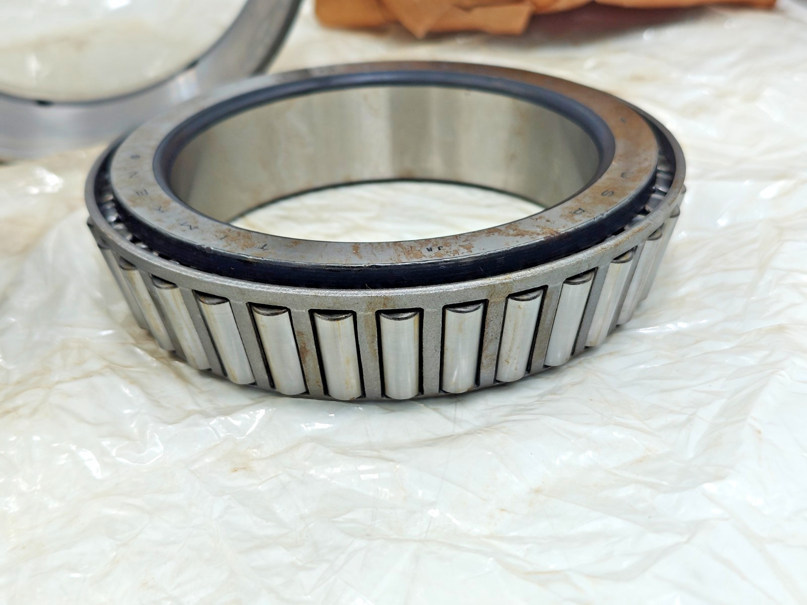 LM522546 LM522510D Timken Double Row Tapered Roller Bearing LM522546 LM522510D