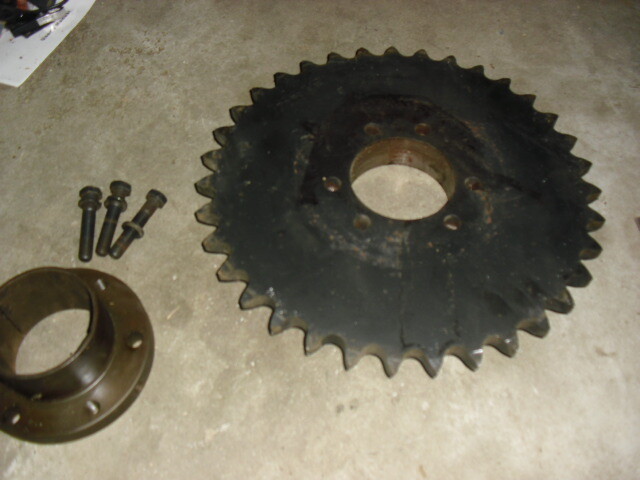 MARTIN 100E35 Roller Chain Sprocket bore QD, 100 / 1 1/4 w/ E Bushing