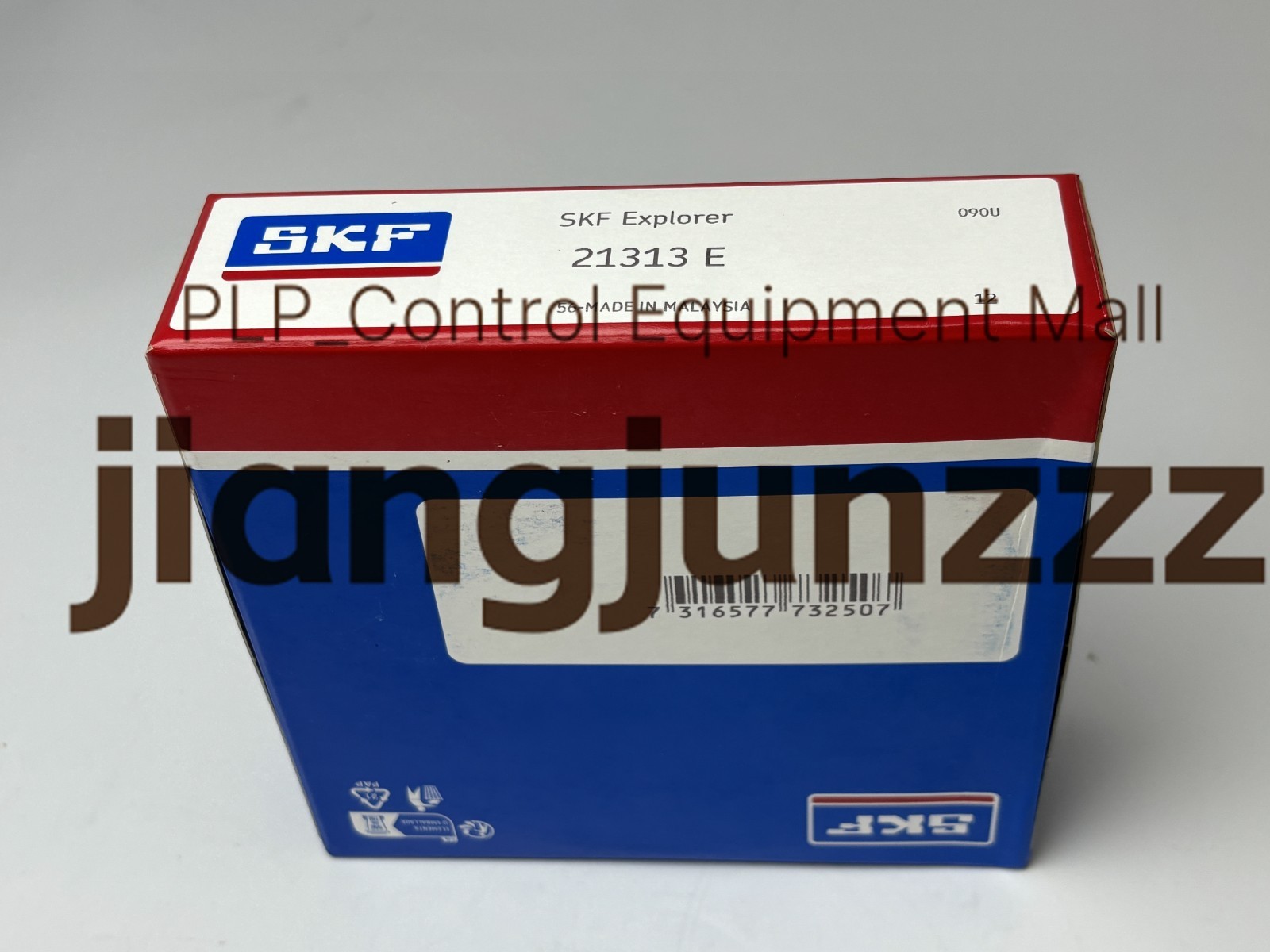 New In Box SKF 21313 E Spherical Roller Bearing 65x140x33mm