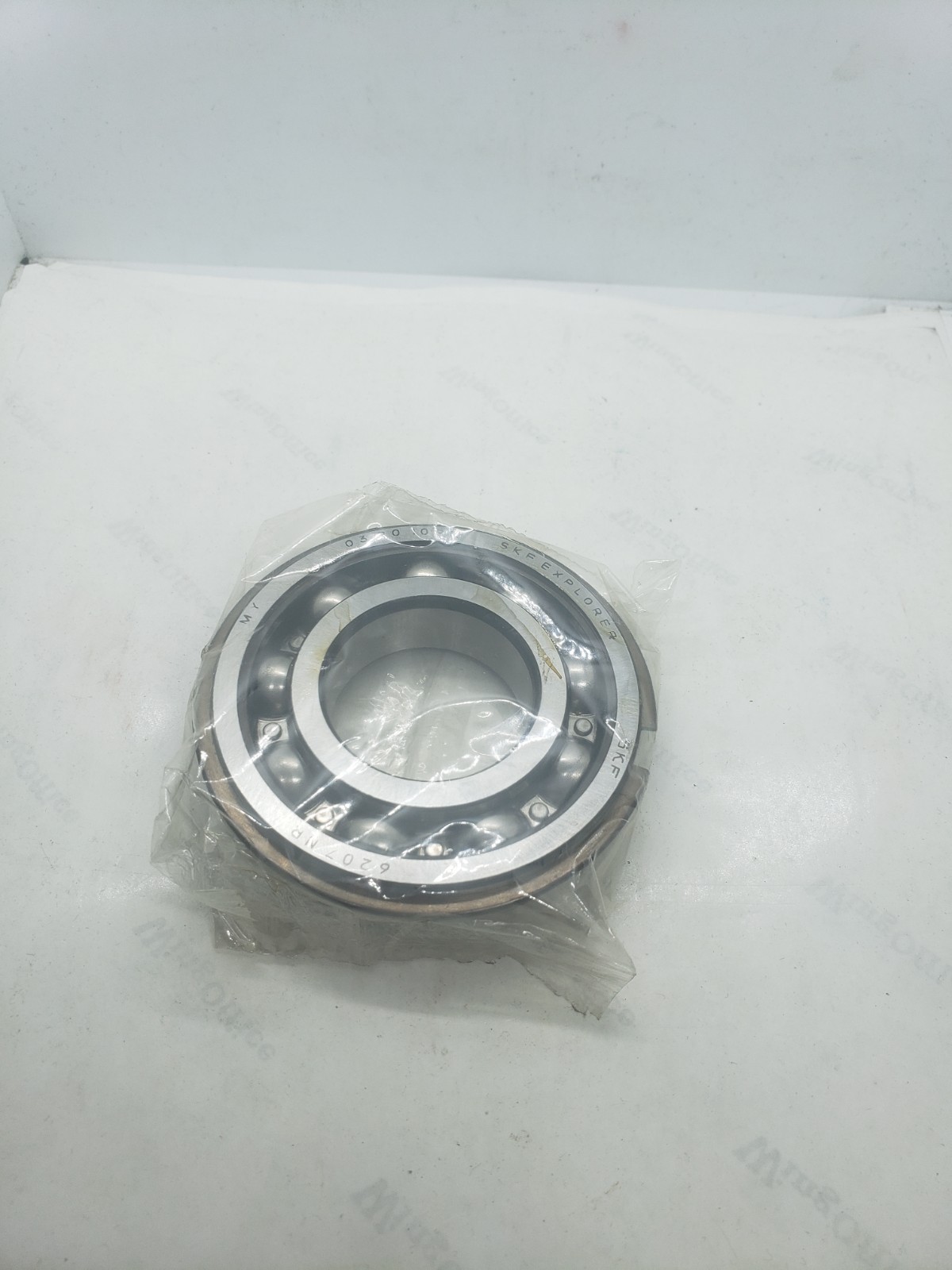 SKF 6207 NR DEEP GROOVE BALL BEARING WITH SNAP RING 35x72x17mm, NIB