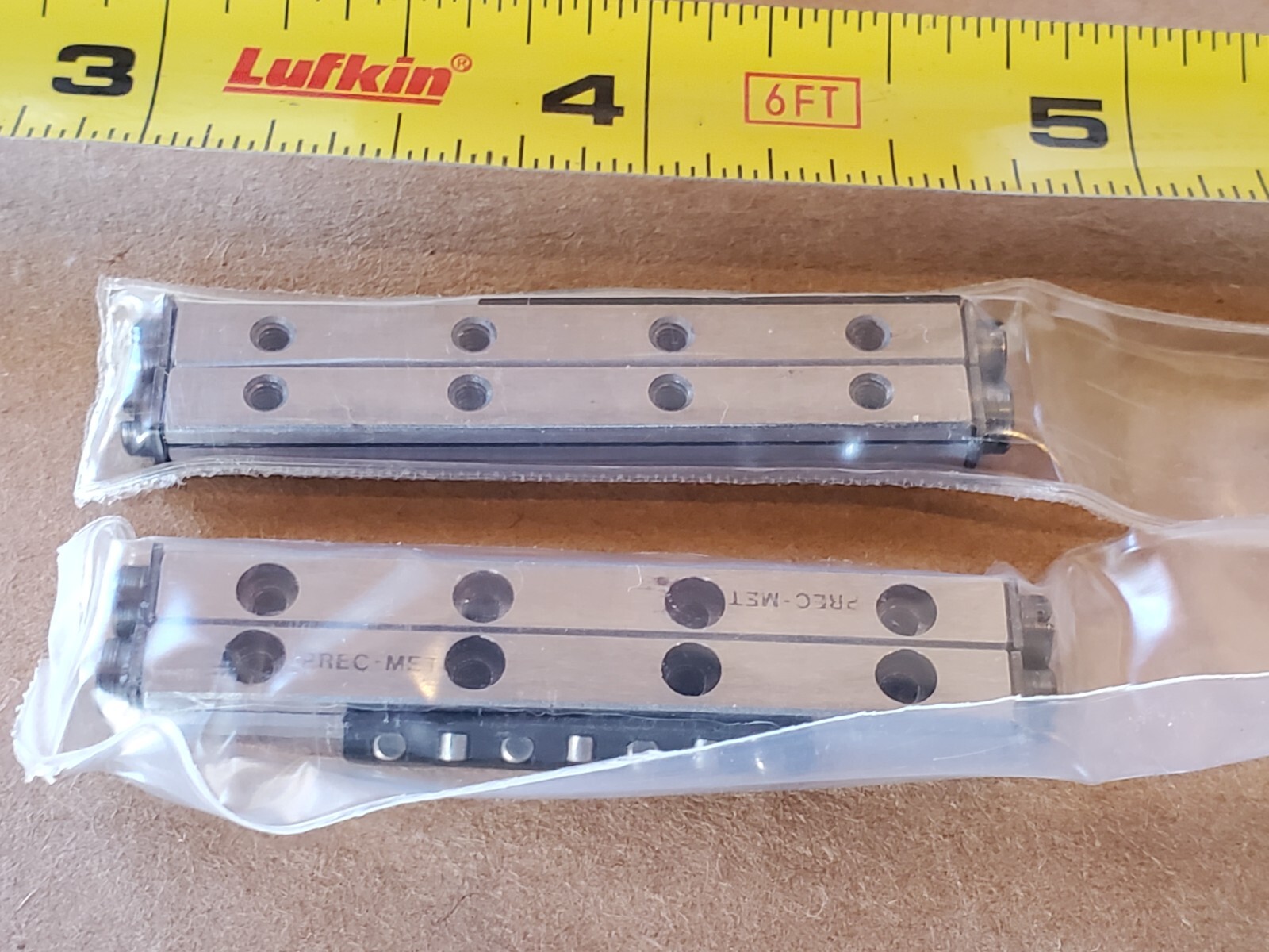 Precisie Metaal RSD-1540 X 8 KZR Crossed Roller Linear Slide Bearing Set