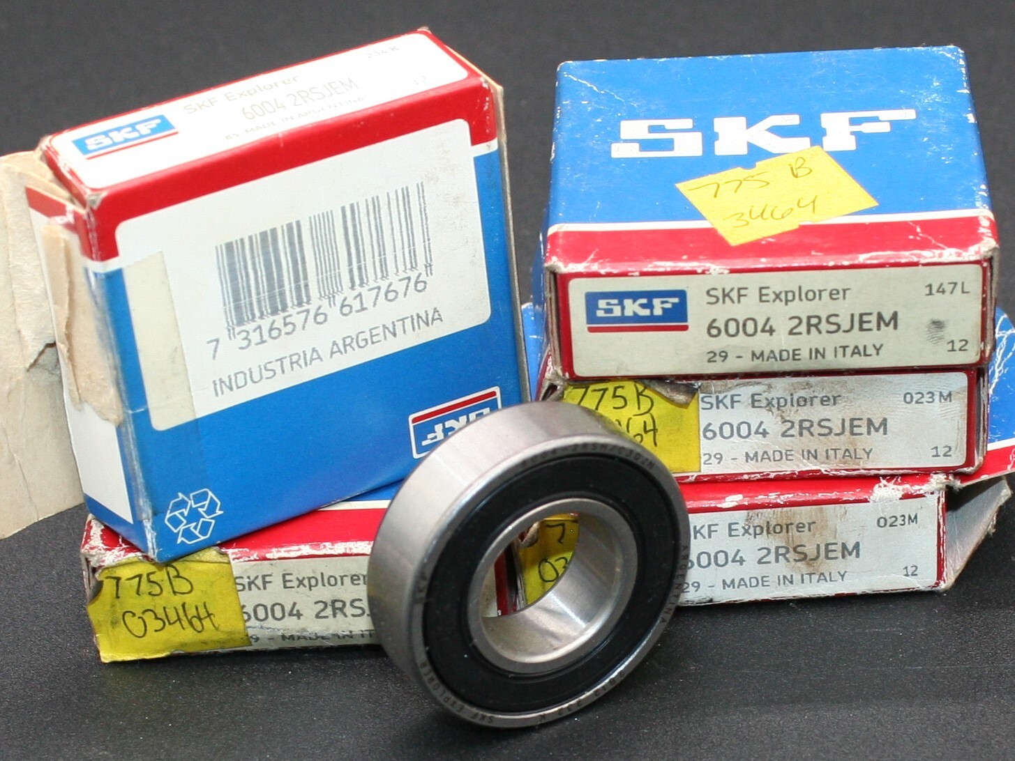One (1) SKF 6004 2RSJEM Deep Groove Bearing 20 MM ID Italy 6004 2RSH/C3GJN NEW
