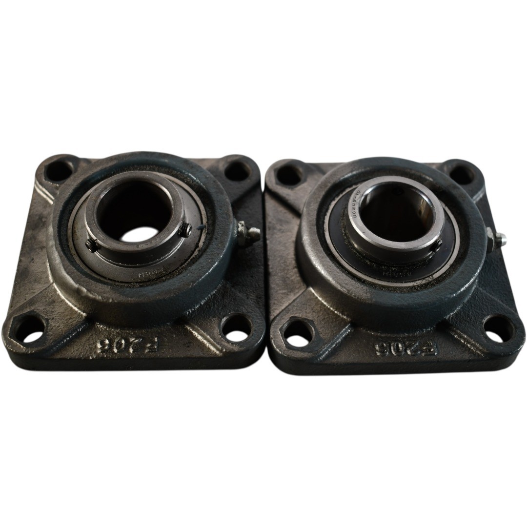 Lot of 2 AMI F206 4-Bolt Flange Unit with UC206-19 Insert 1 3/16 Bore