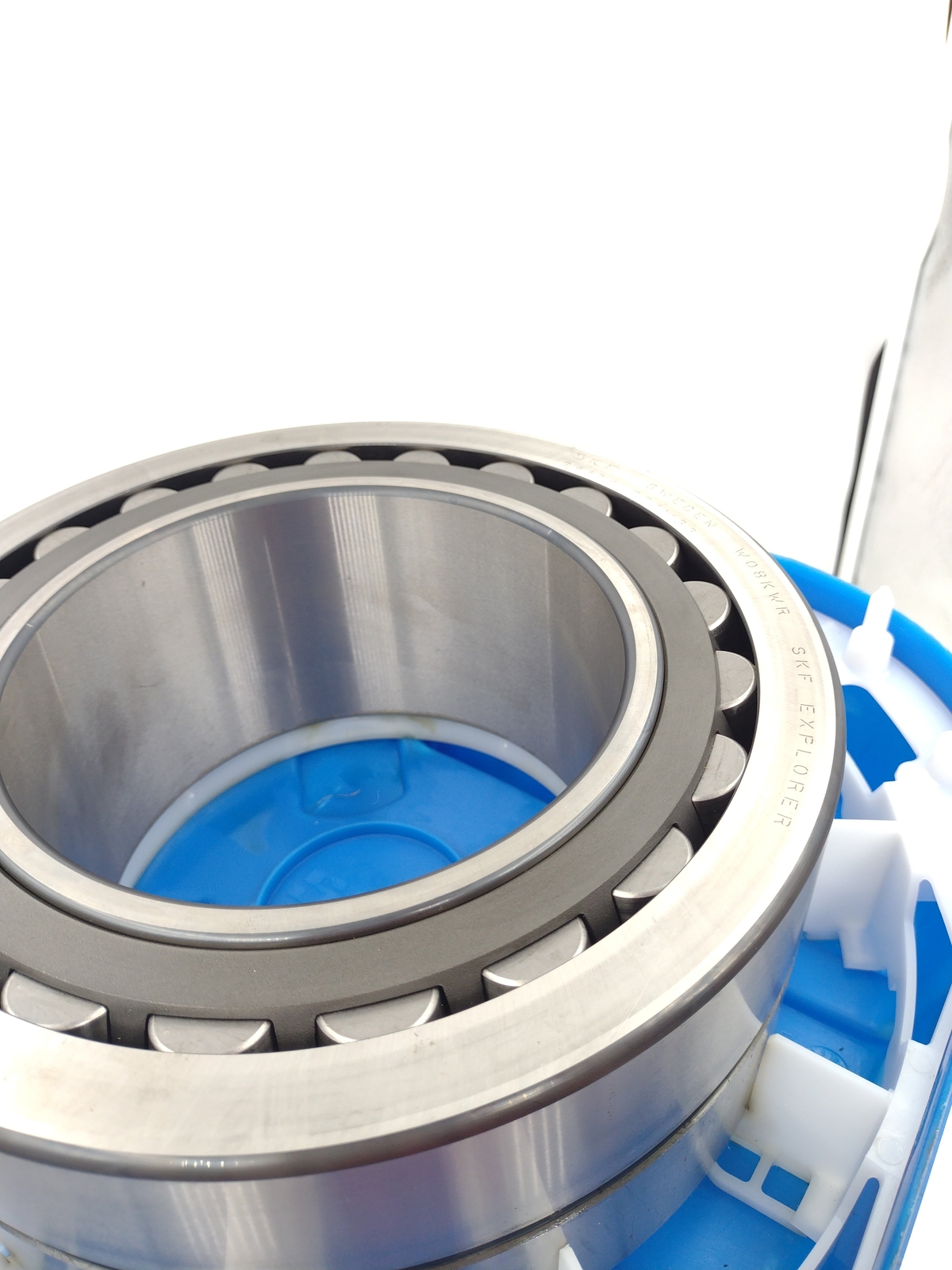 ** SKF Explorer 24134 CC/W33 Spherical Roller Bearing