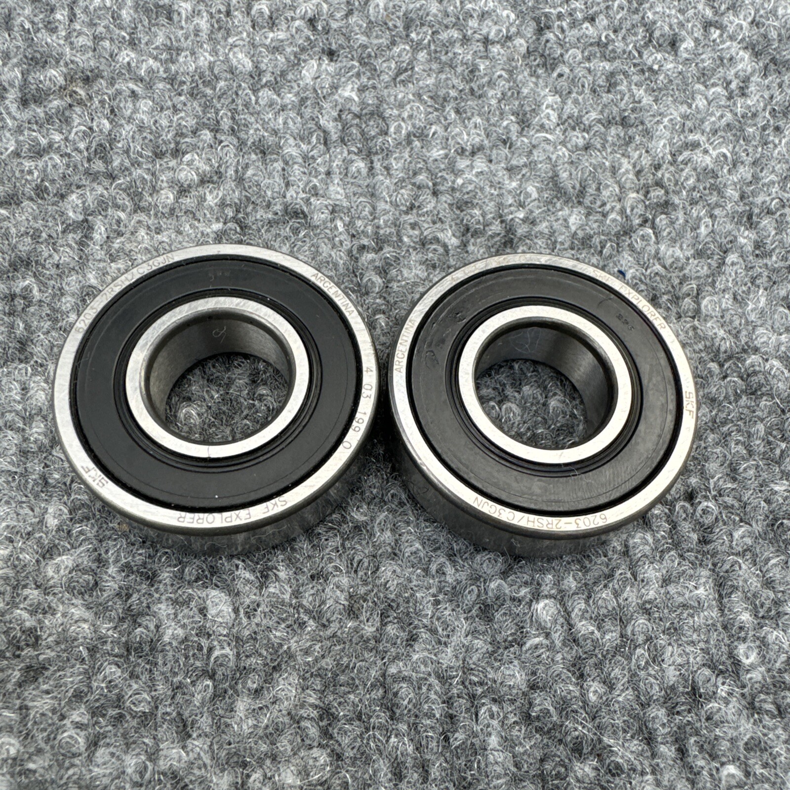 Lot of 2 – SKF 6203 2RSH/C3GJN Deep Groove Radial Ball Bearing New