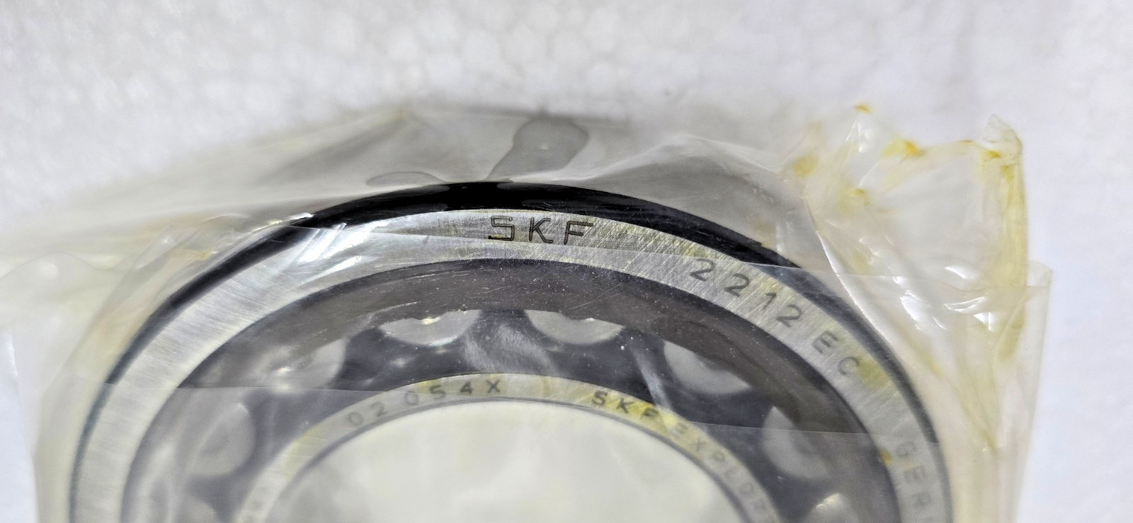 NU 2212 ECP Cylindrical Roller Bearing 60X110X28mm NEW SKF GERMANY NU2212ECP