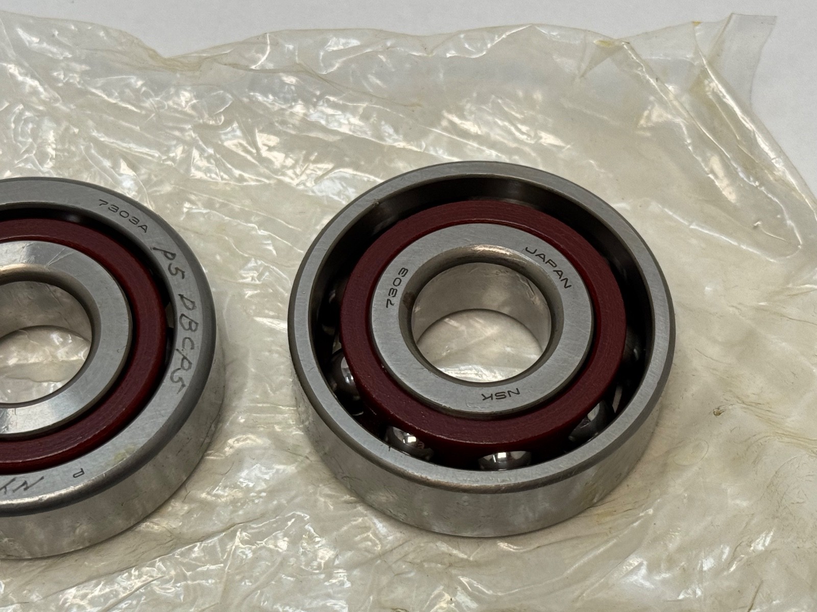 NSK 7303ATDBP5 Angular Bearing 7303E 7303SCD 7303A5 7303-A-T-DB-P5 17x47x14 mm