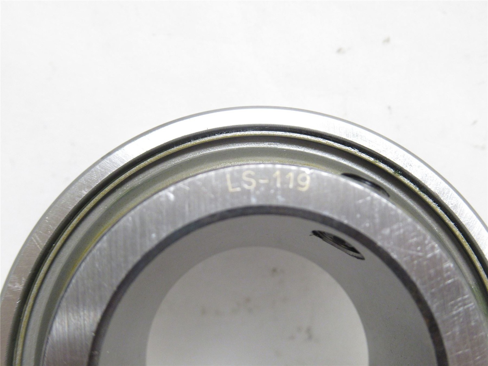 234096 New In Box; Browning LS-119 Ball Bearing Insert; 1-3/16″ID x 62mmOD