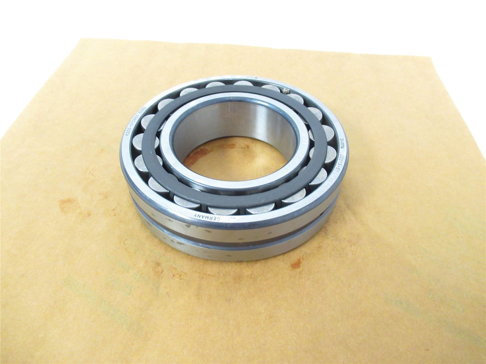 242691 New-No Box; FAG 22213-E1 Roller Bearing Spherical 65mmID 120mmOD 31mmW