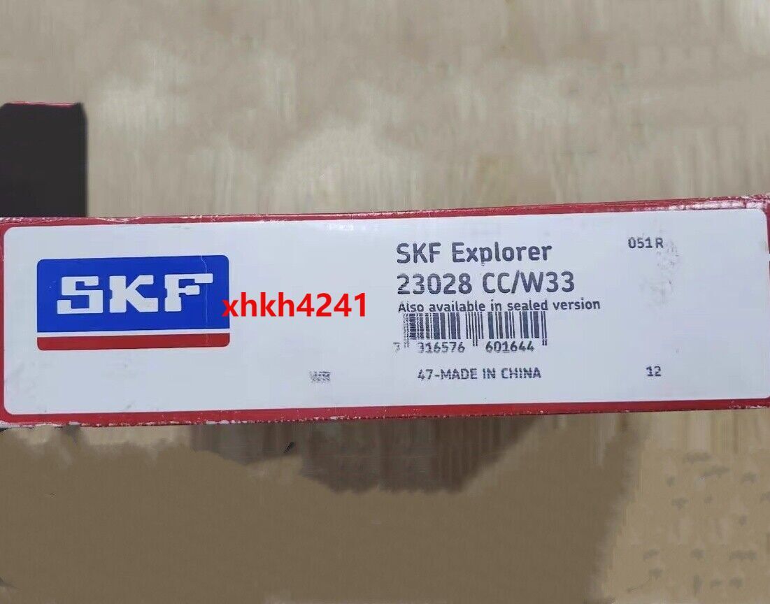 NEW SKF 23028 CC/W33 spherical roller bearing #