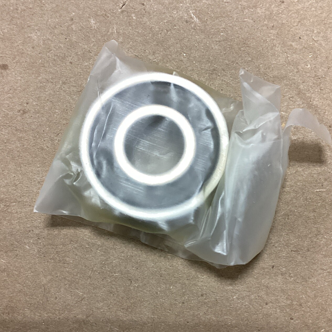 NTN 6000LLBC3/EM Single row radial ball Bearing Non-contact seal Lot Of 2 F121