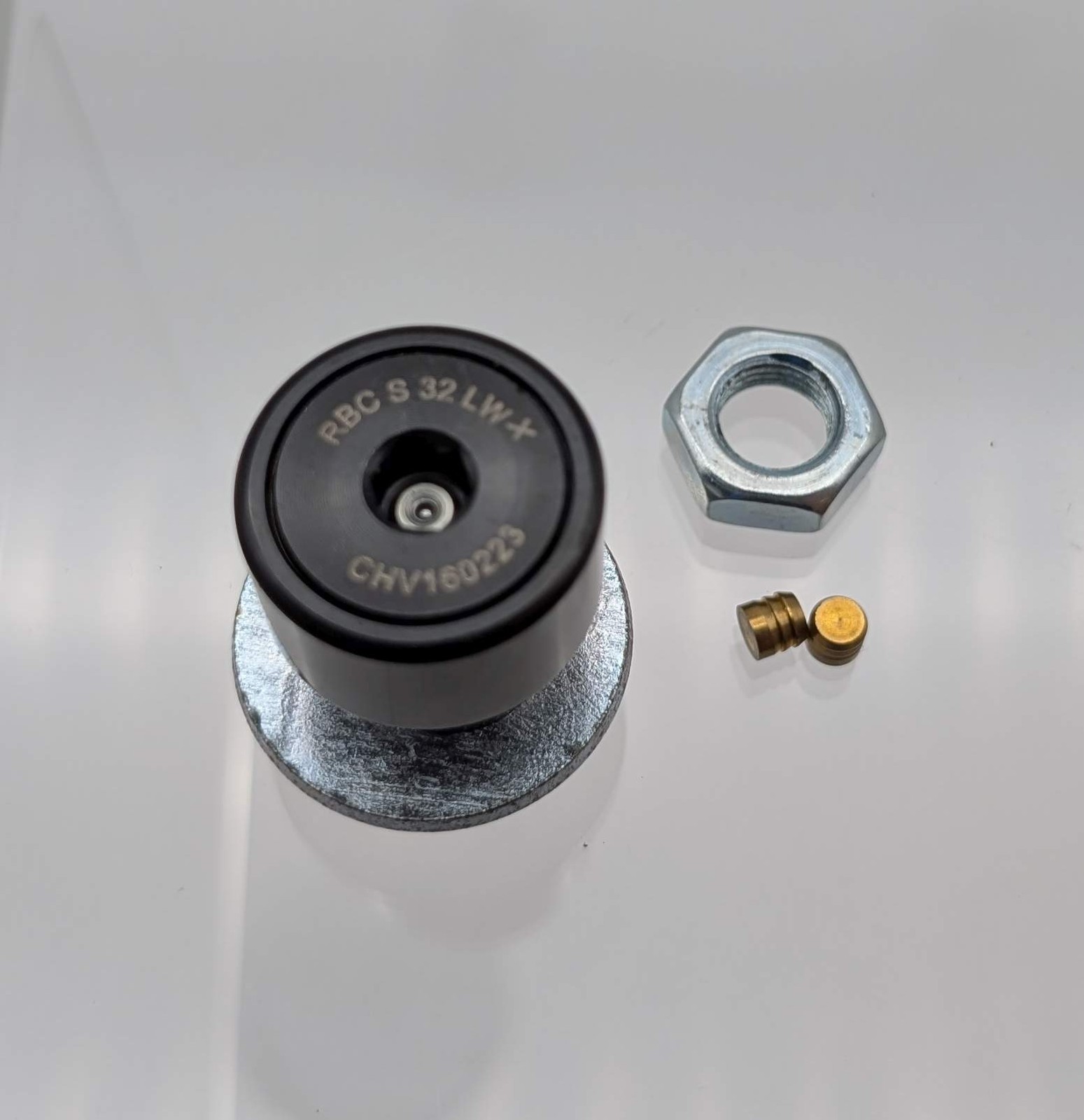 RBC Bearings S32LWX Flat Cam Follower Hex Head 1″ Roller D 5/8″ W 7/16″ Stud D