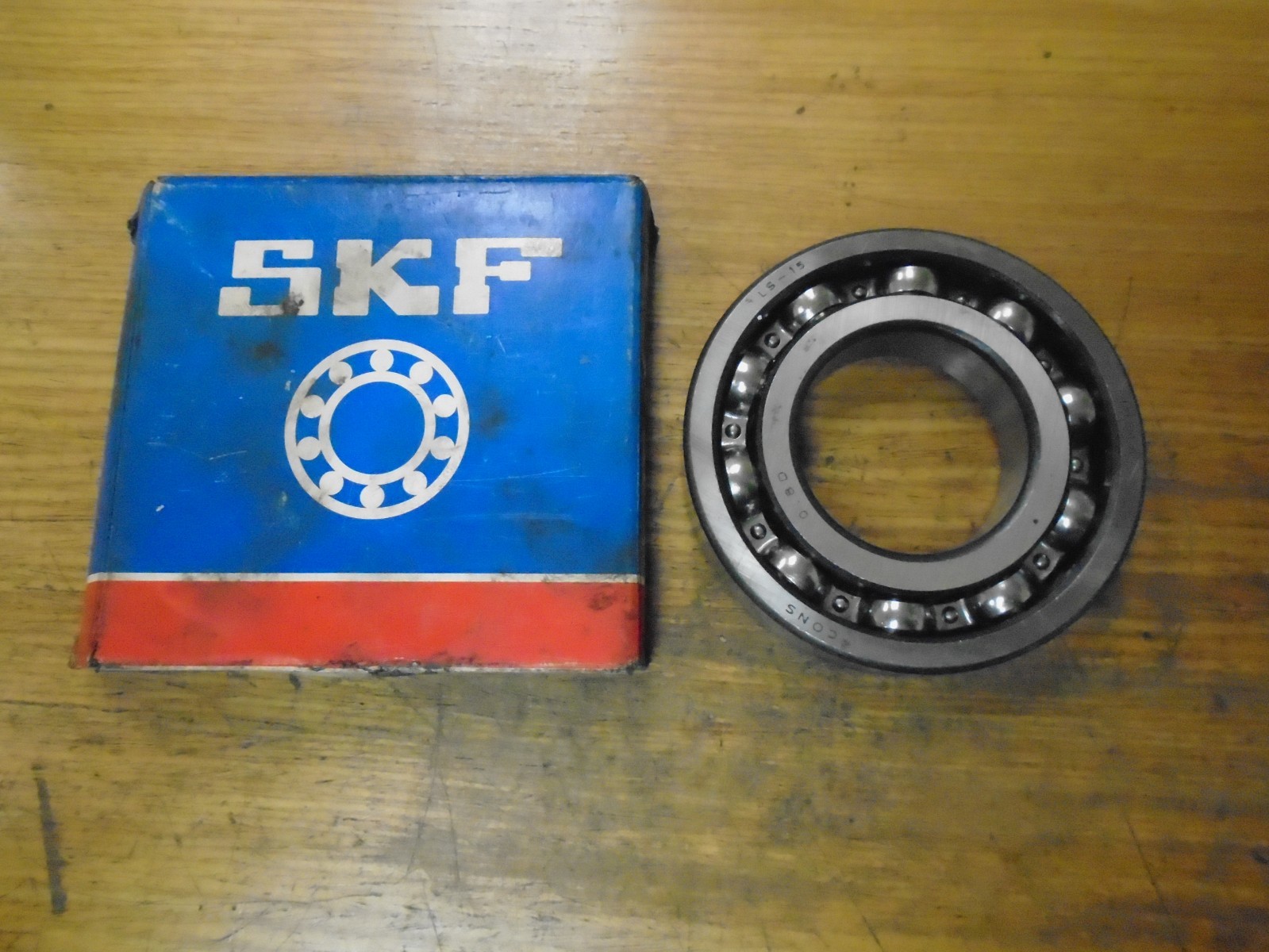 NOS! RLS 16 SKF Single Row Radial Ball Bearing SKF RLS 16 / LS 15