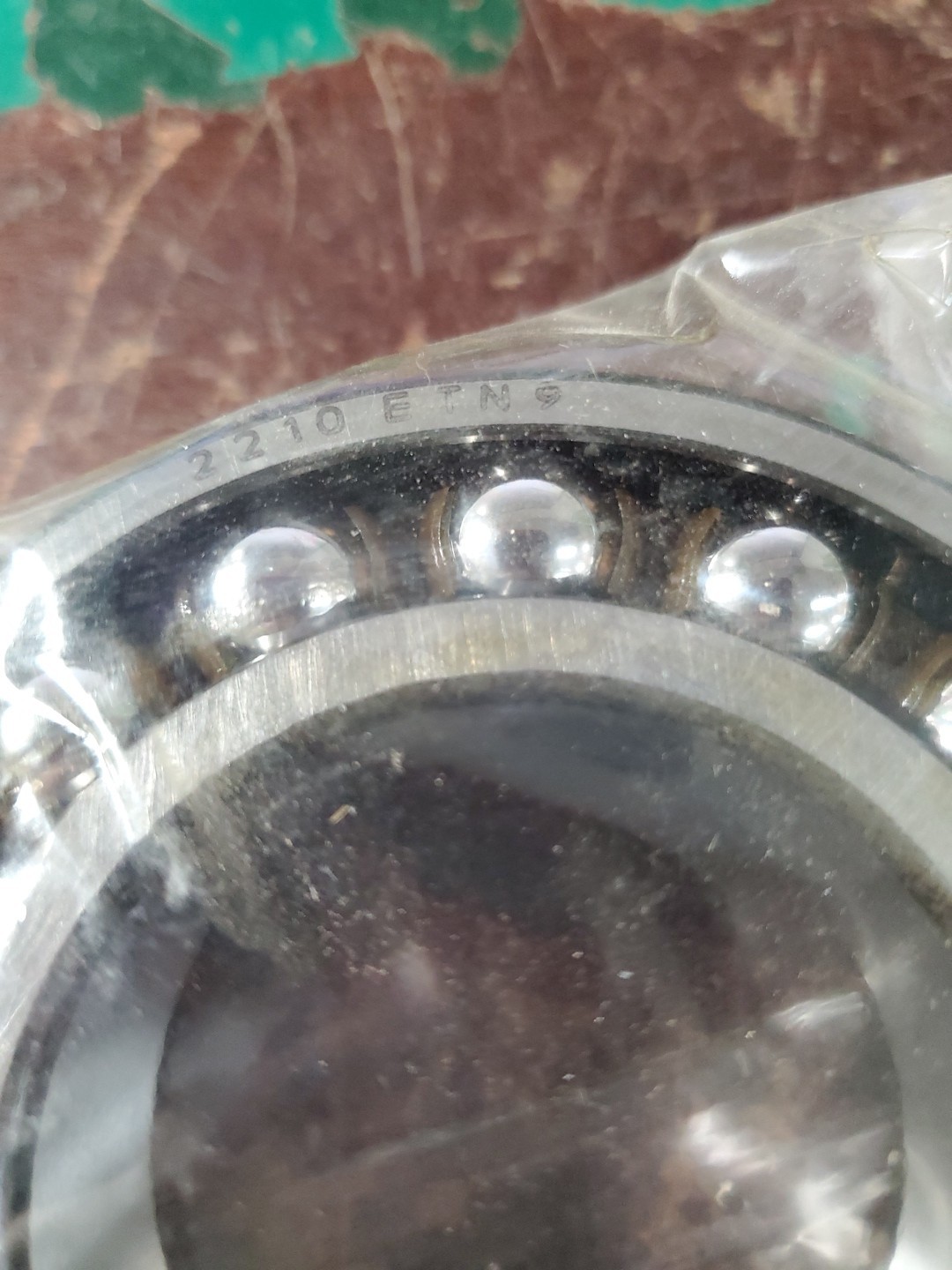 SKF 2210 ETN9 SELF ALIGNING BALL BEARING (VR10)