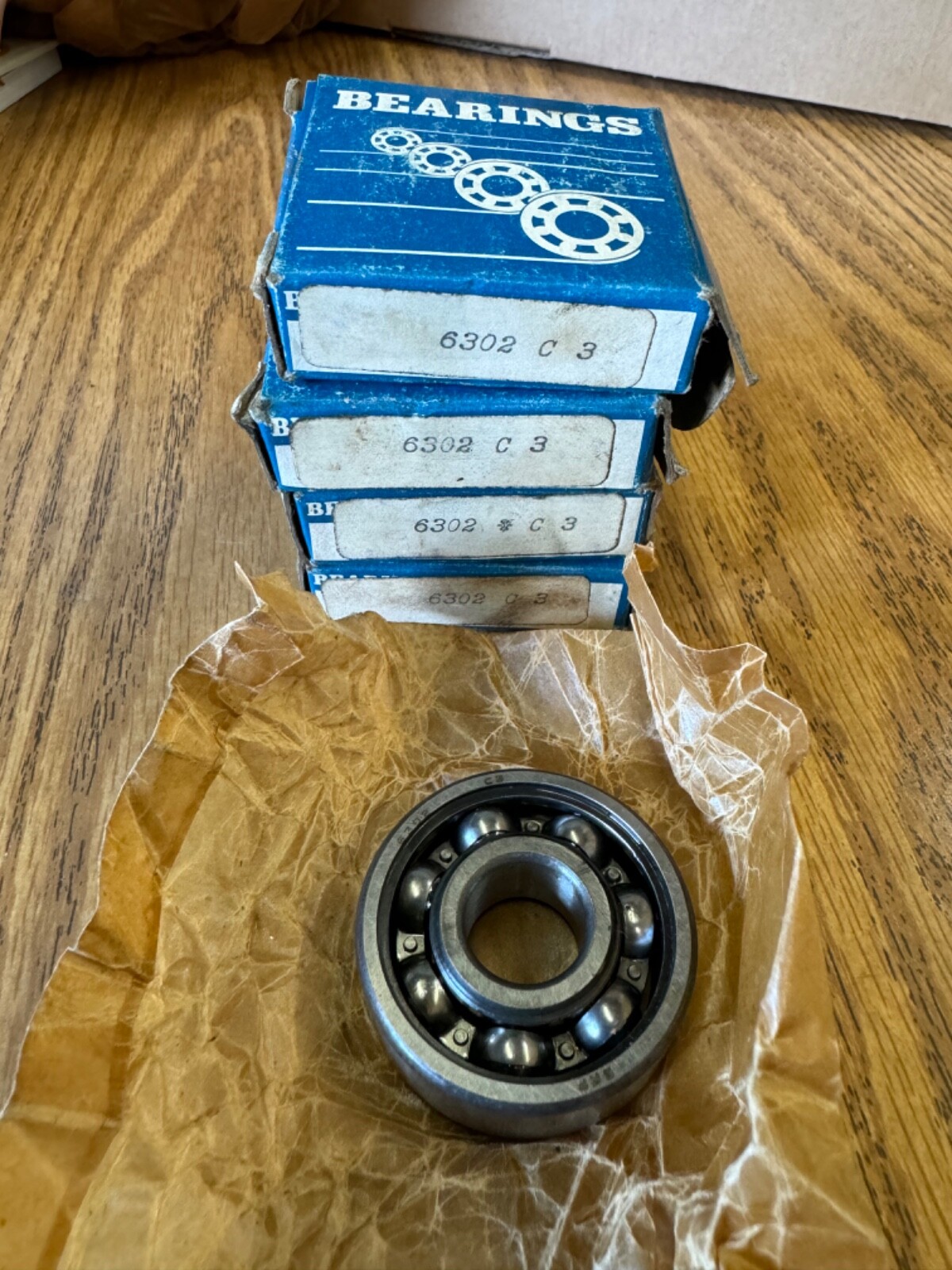 SKF Deep Groove Ball Bearing 6302/C3 (Lot of 4) NOS Open Box