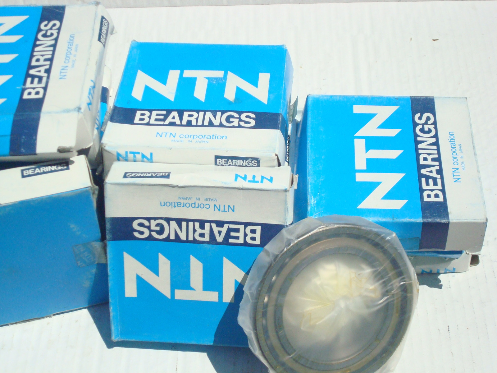 1 NTN Precision Angular Contact Bearing 7014 size 70x110x20mm