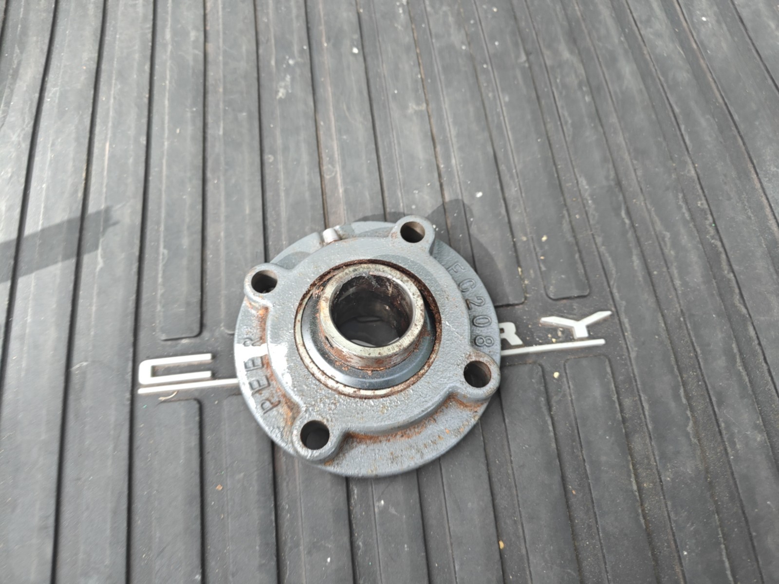 FACTORY Peer Bearings 4-Bolt Flange FC208 Bearing || Ships Next Day 🇺🇲