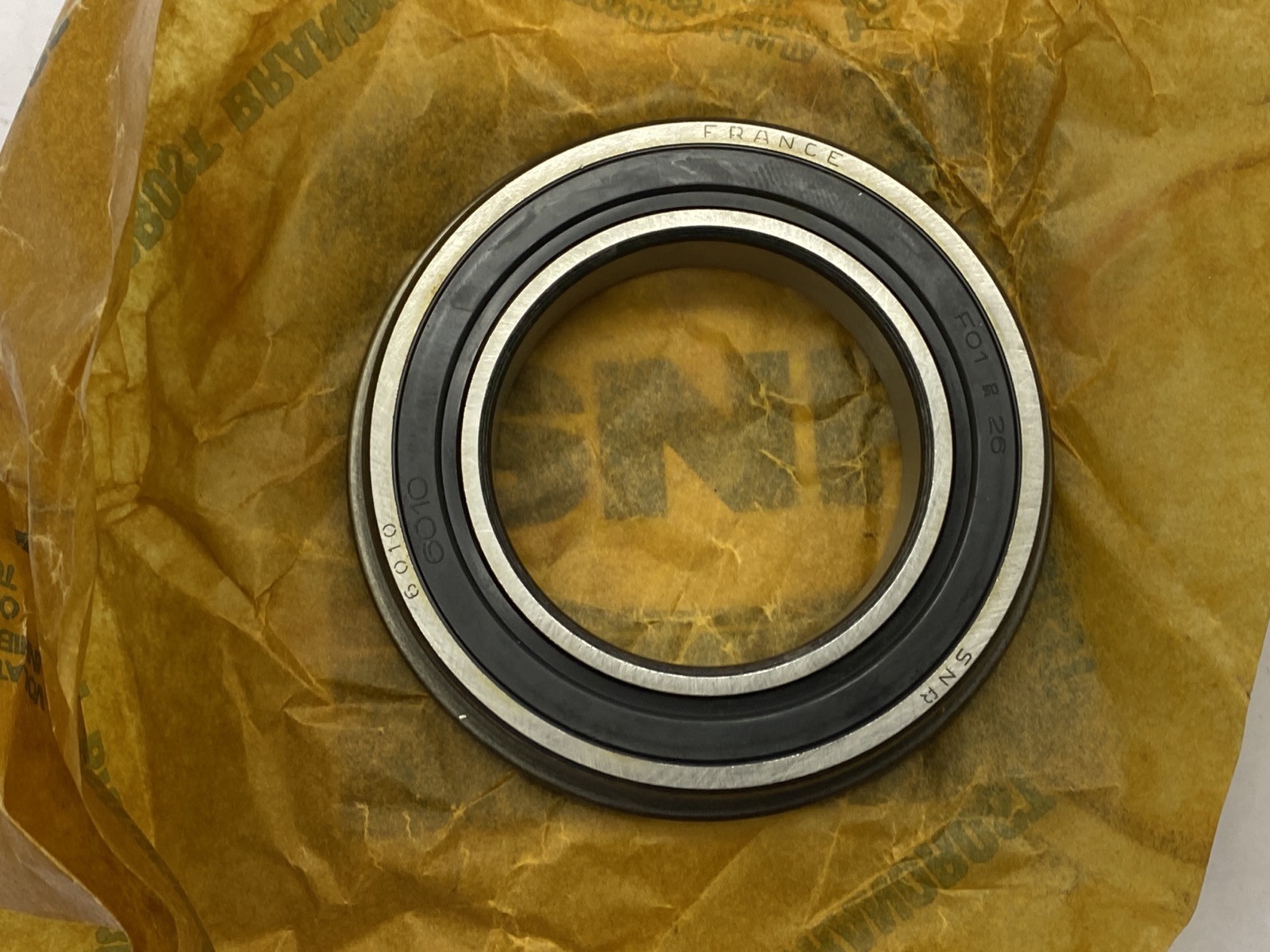 NIB SNR 50mm x 60mm x 16mm Deep Groove Ball Bearing w/ Snap Ring 6010NREE