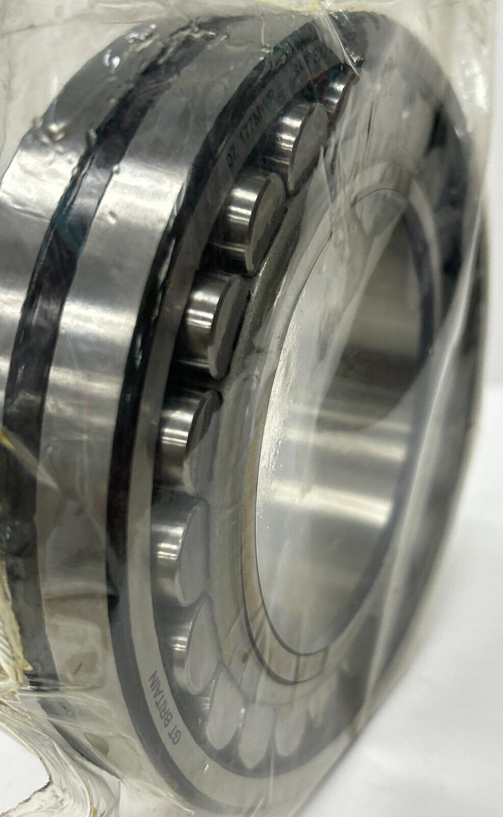 SKF SPHERICAL ROLLER BEARING 22215 E/C3 75 MM ID 130 MM OD 31 MM WIDTH