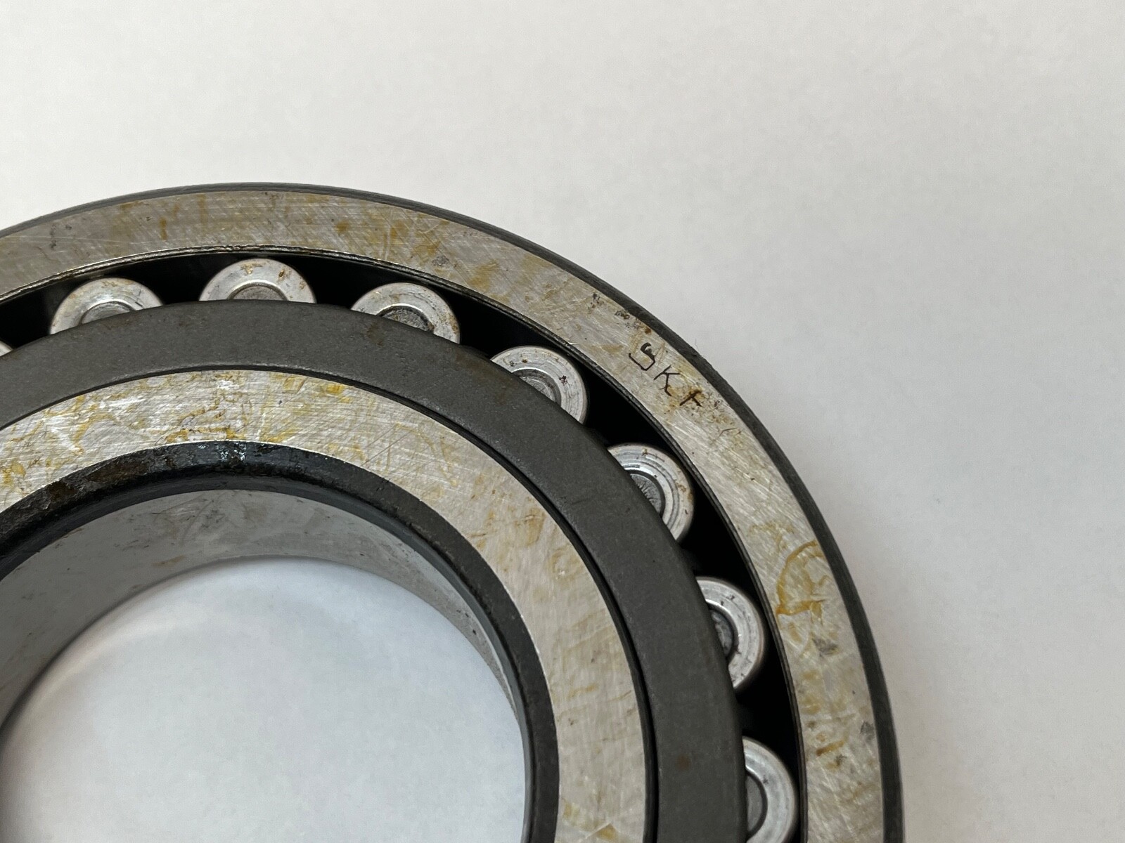 SKF 21313-CC Spherical Bearing 60x140x33 mm 21313-CC France