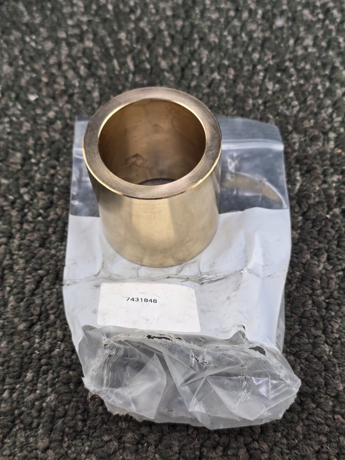 (QTY 3) 1-5/8″ Inside x 2-1/8″ Outside Dia Cast Bronze Sleeve Bearing 2-1/4″ OAL