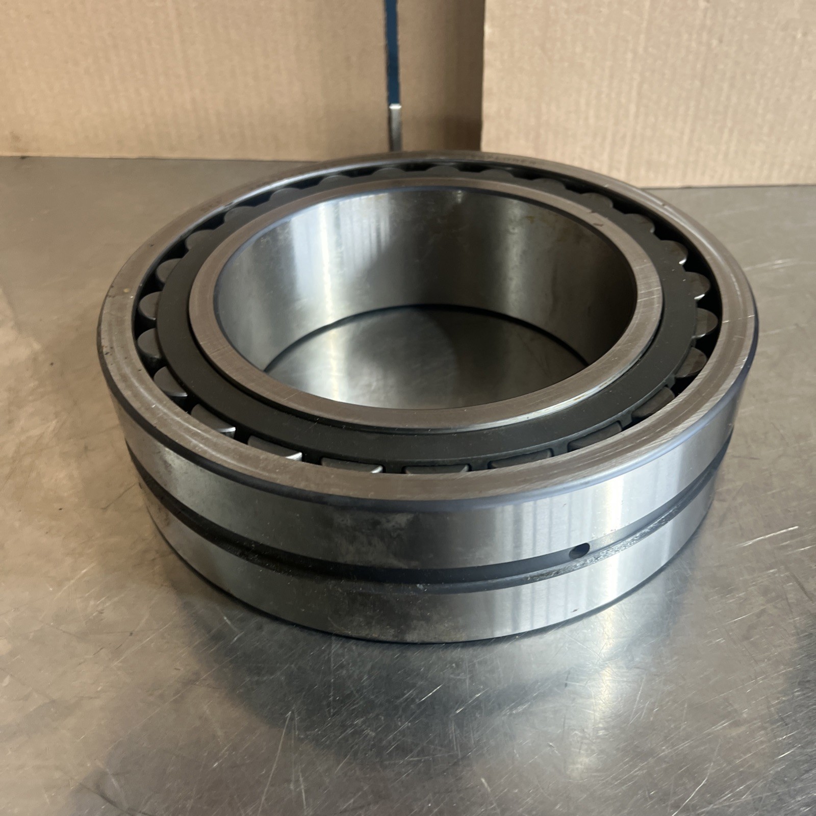 SKF 23036 CC/W33 spherical roller bearing Nos Surplus No Original Box