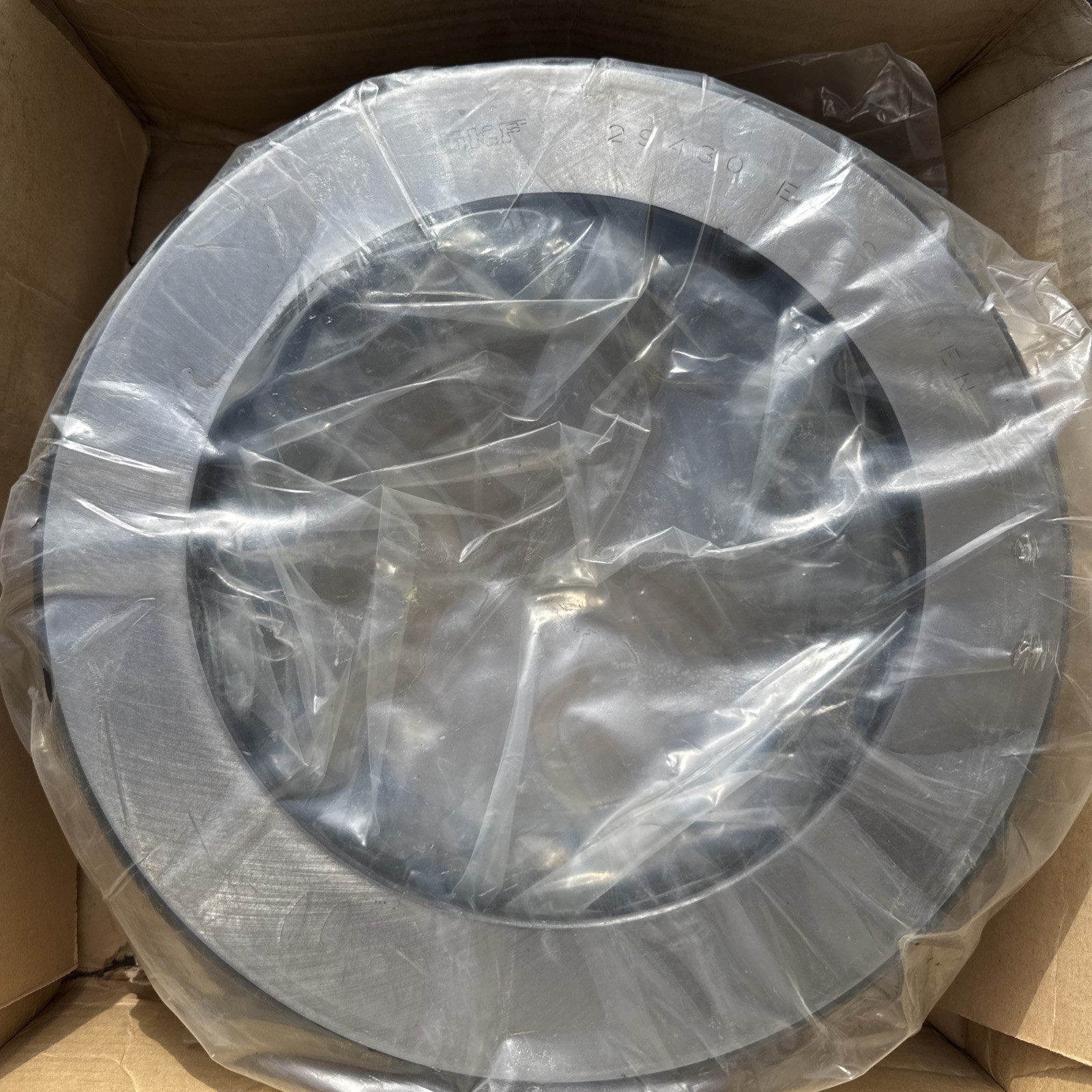 SKF 29430 E Spherical Roller Thrust Bearing 150x300x90mm New