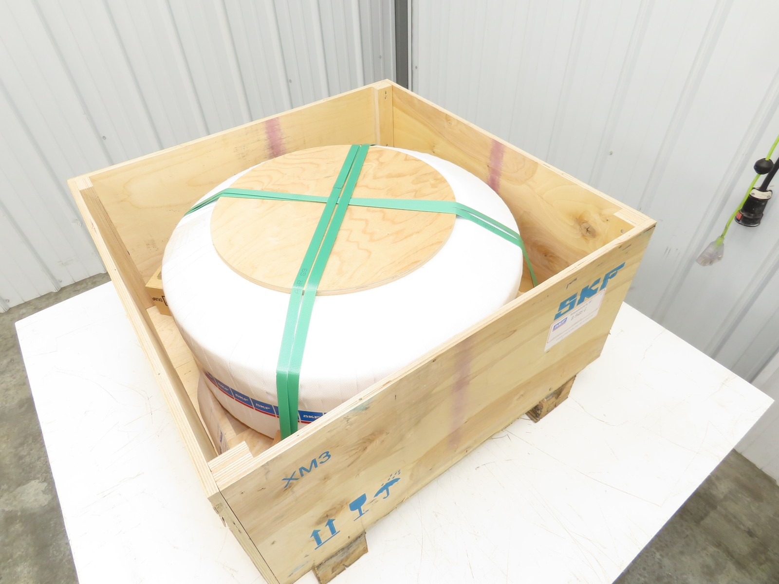 SKF B-9485-G Tripple Ring Bearing 220mm ID x 600mm OD x 200mm Width Reman By SKF