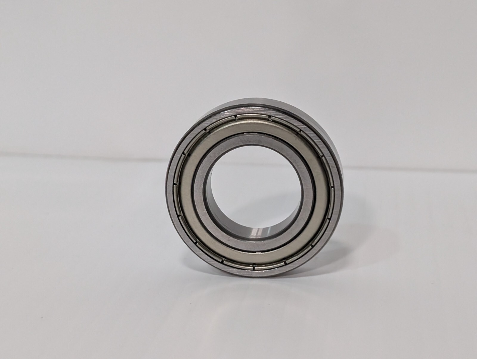 SKF 6005-2ZJEM Single Row Deep Groove Bearing, 25mm ID, 47mm OD, 12mm Wide