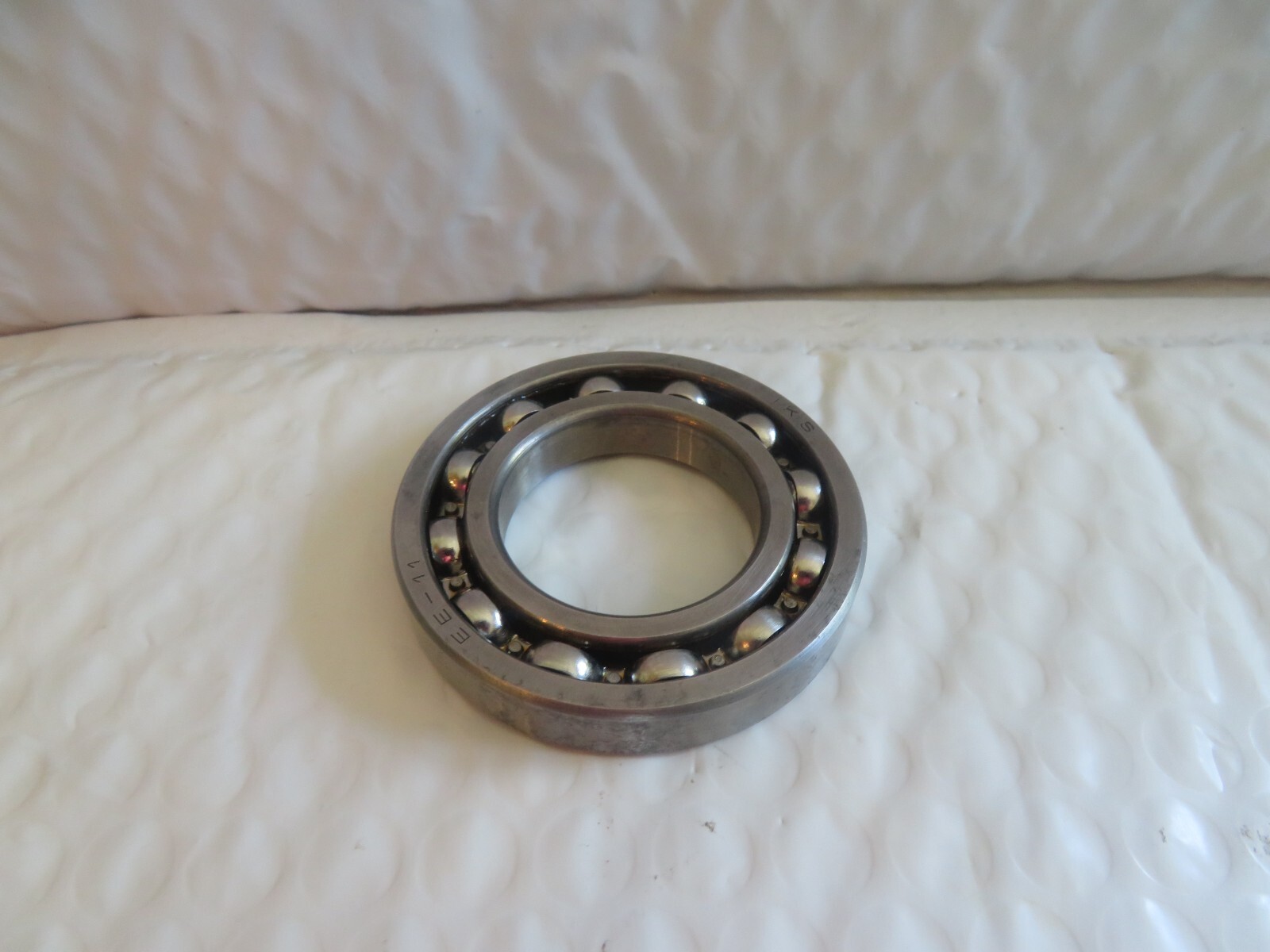 NEW IKS EE-11 BALL BEARING EE11 “PLEASE SEE PICTURES OF ACTUAL ITEM”