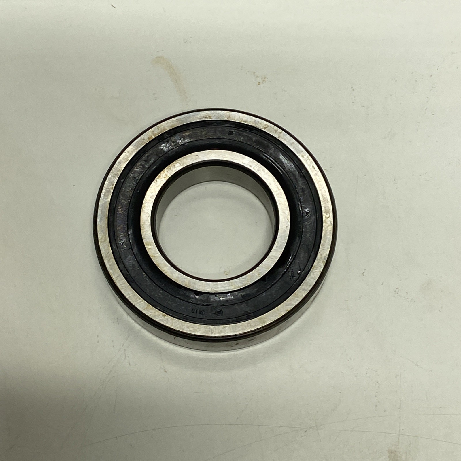 SKF 6207 2RS JEM 35mm x 72mm x 17mm Sealed Bearing 62072RSJEM