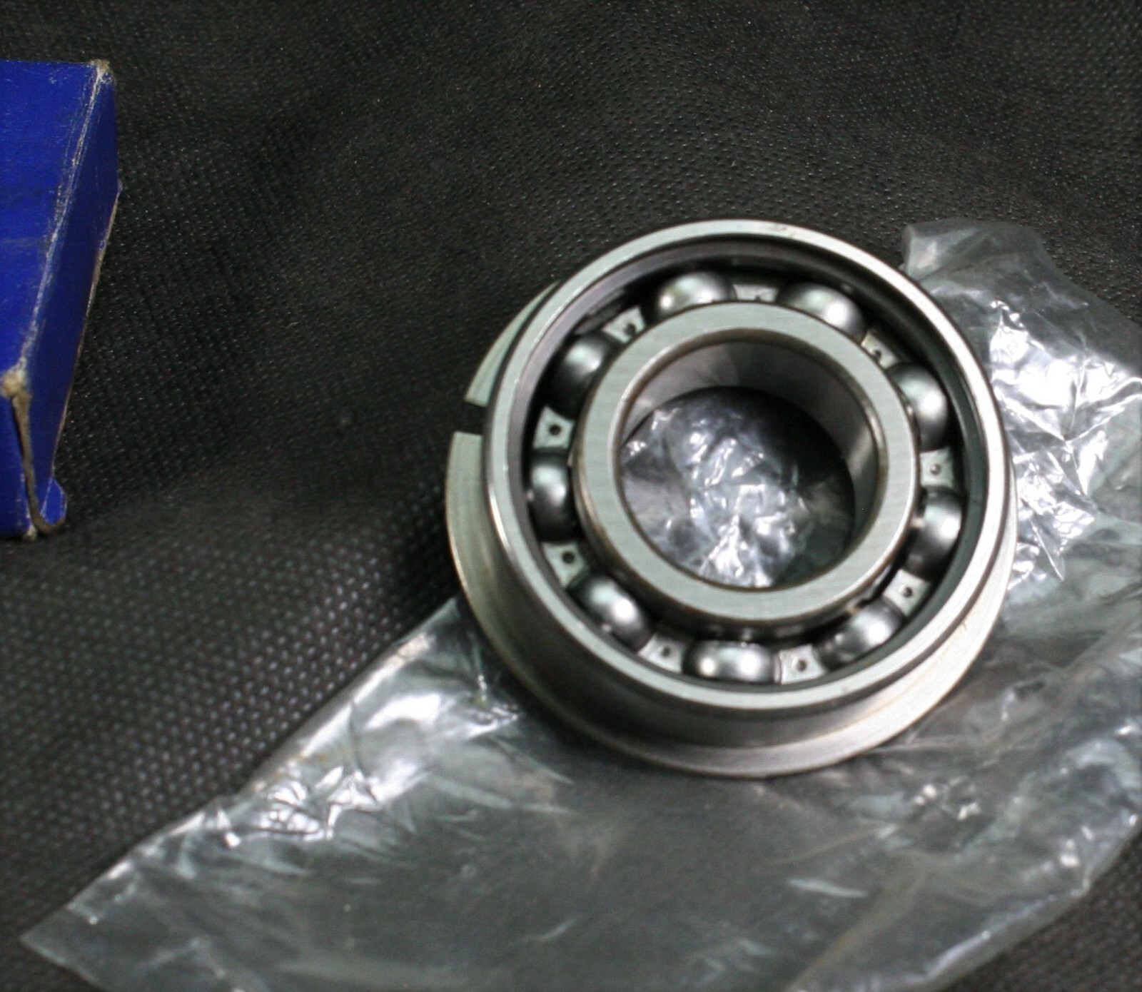 One WP GC-225 Countershaft Bearing Snap Ring 25 MM ID USA IHC Timken 205L NEW
