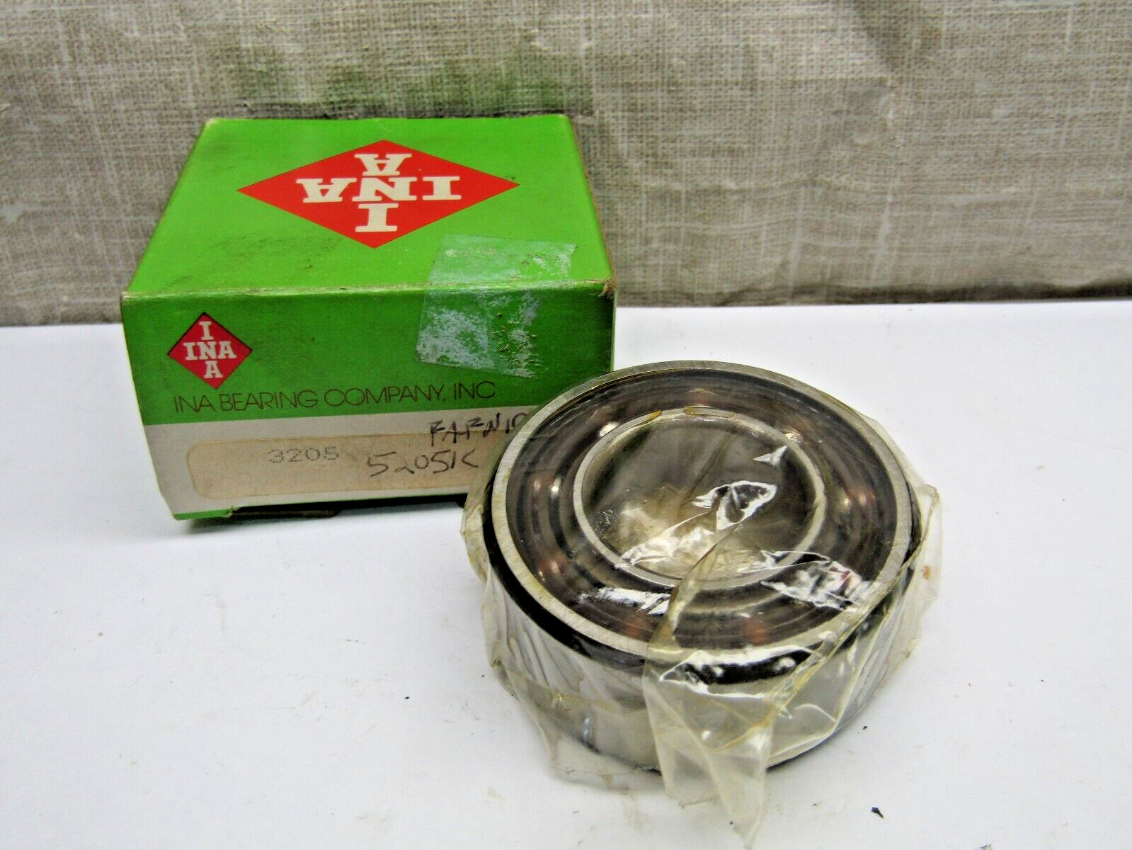 INA 3205 25mm X 52mm X 20.6mm (13/16″) Angular Contact Bearing