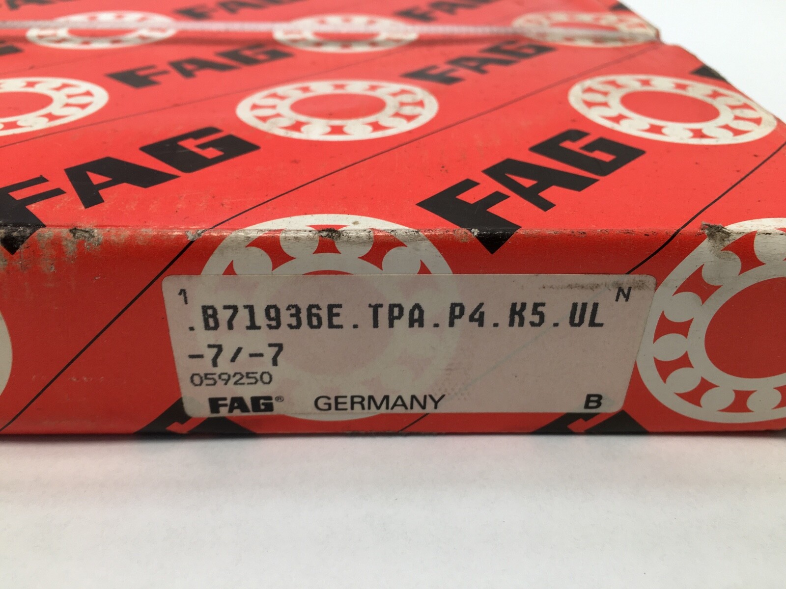 FAG B71936E.TPA.P4S.UL Bearing 180x250x33 mm B71936E-TPA-P4-K5-UL ABEC7 Germany
